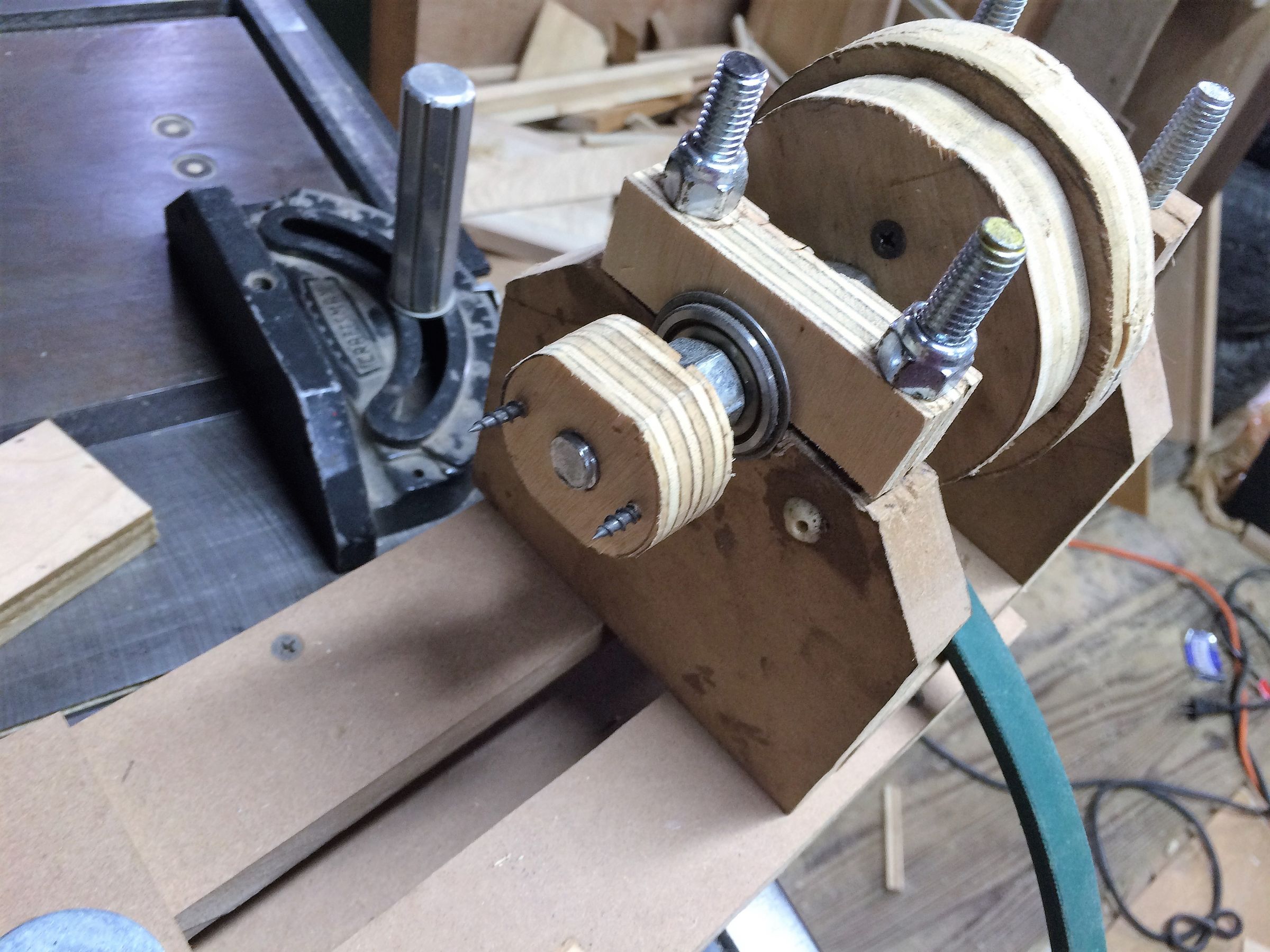 Mini Wood Lathe Using Scrap Wood 6 Steps (with Pictures) Instructables