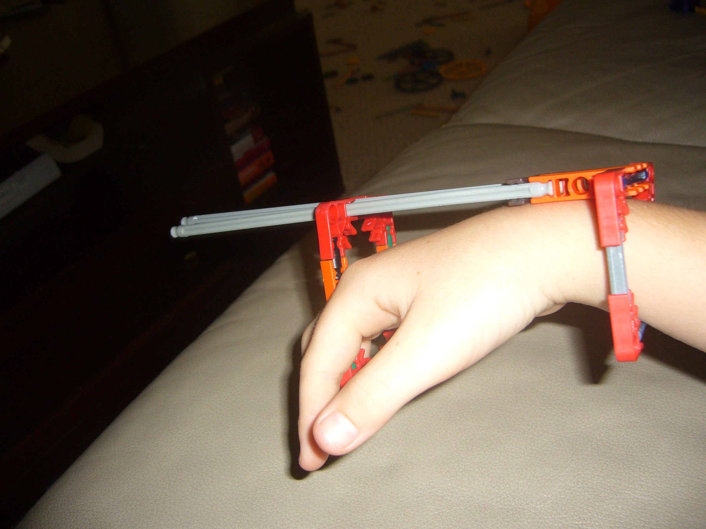 DIY guide for Knex Predator claws with step-by-step instructions