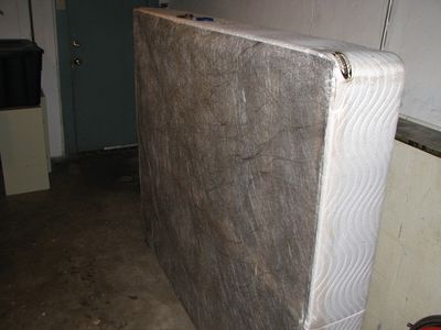 Cutting and Folding a Box Spring : 5 Steps (with Pictures) - Instructables