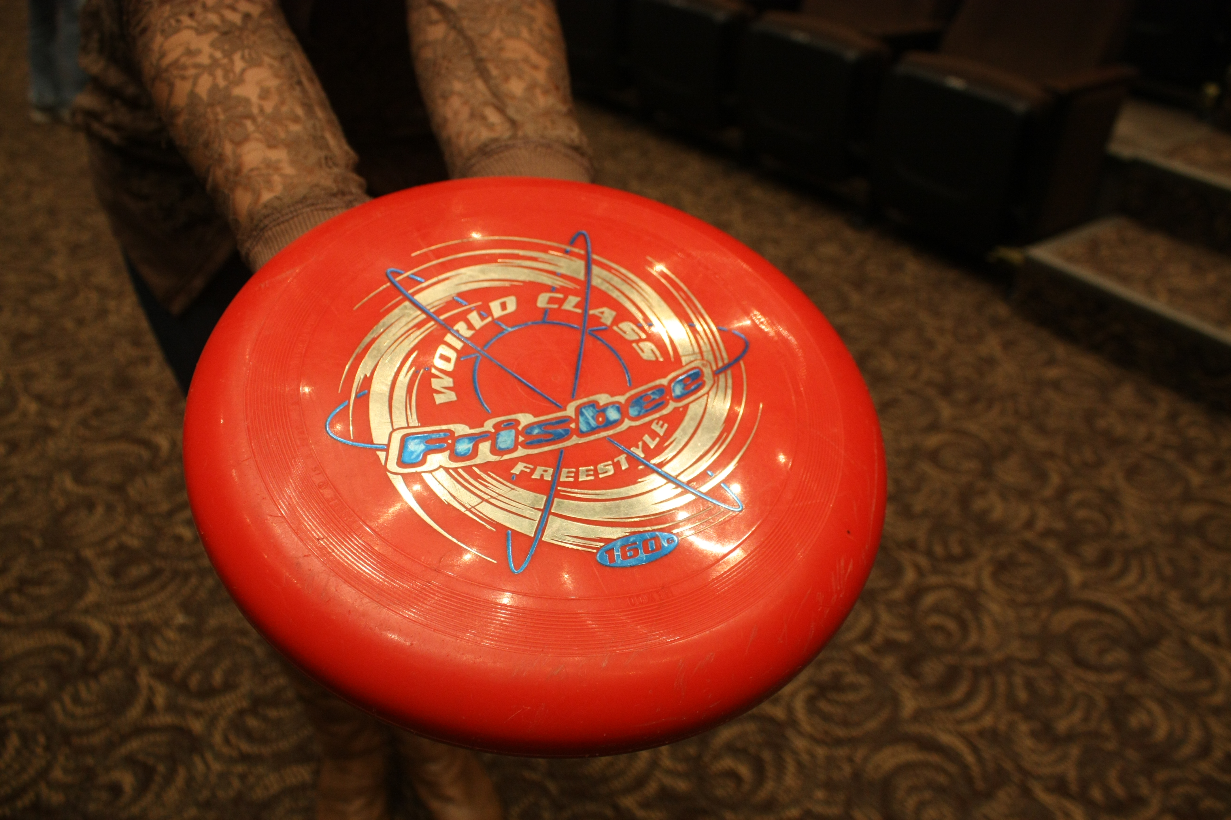 How to Throw a Frisbee 12 Steps Instructables