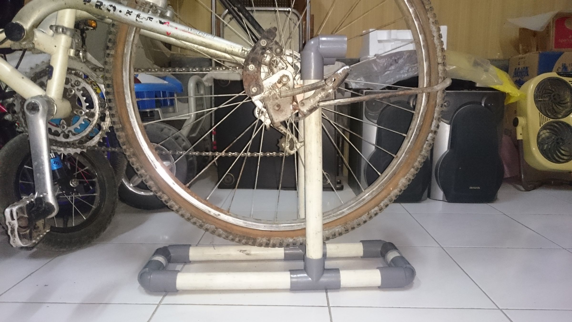 PVC Bike Wheel Stand 4 Steps Instructables