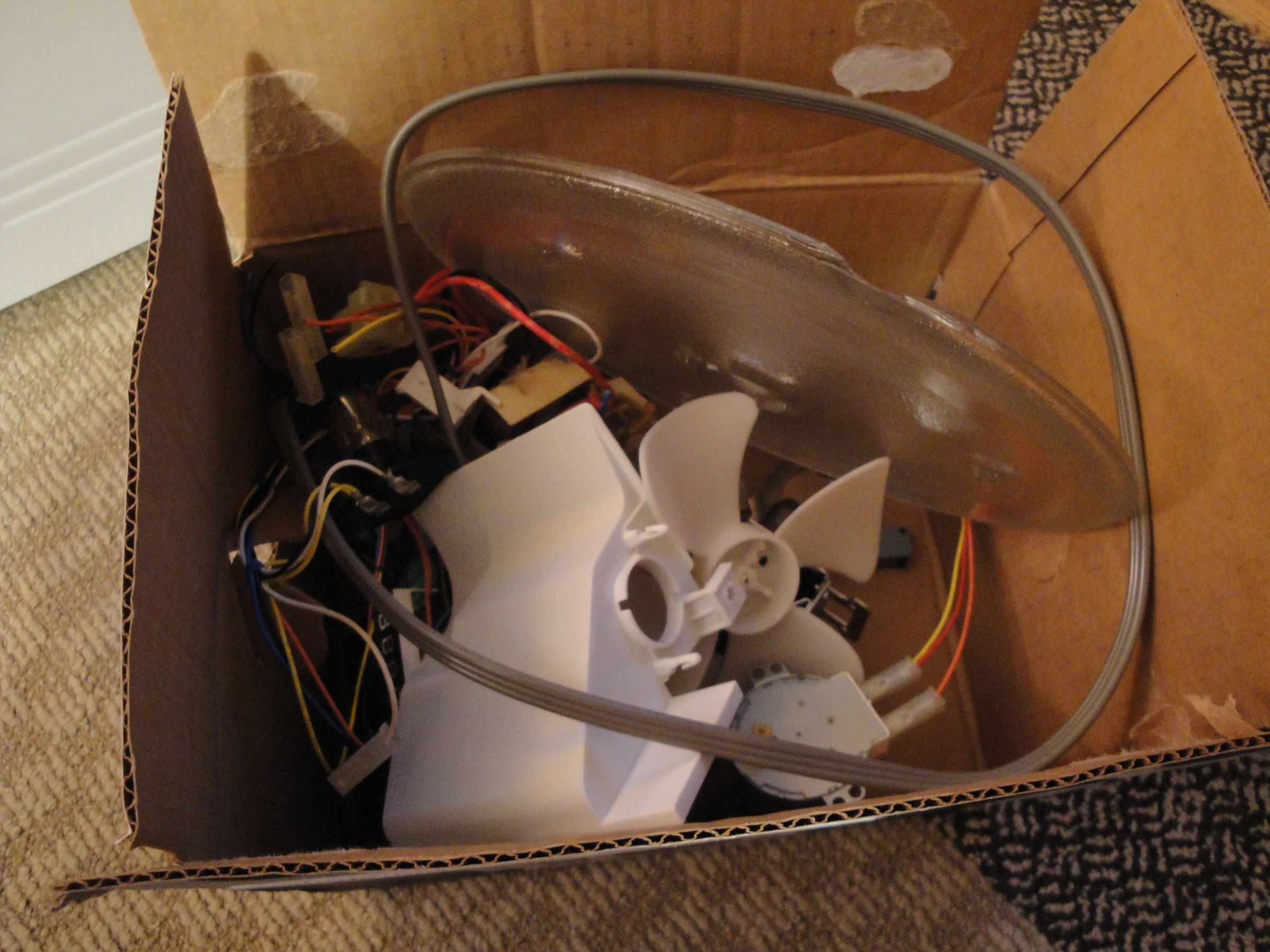 Convert a Broken Microwave Into a Mailbox 5 Steps (with Pictures