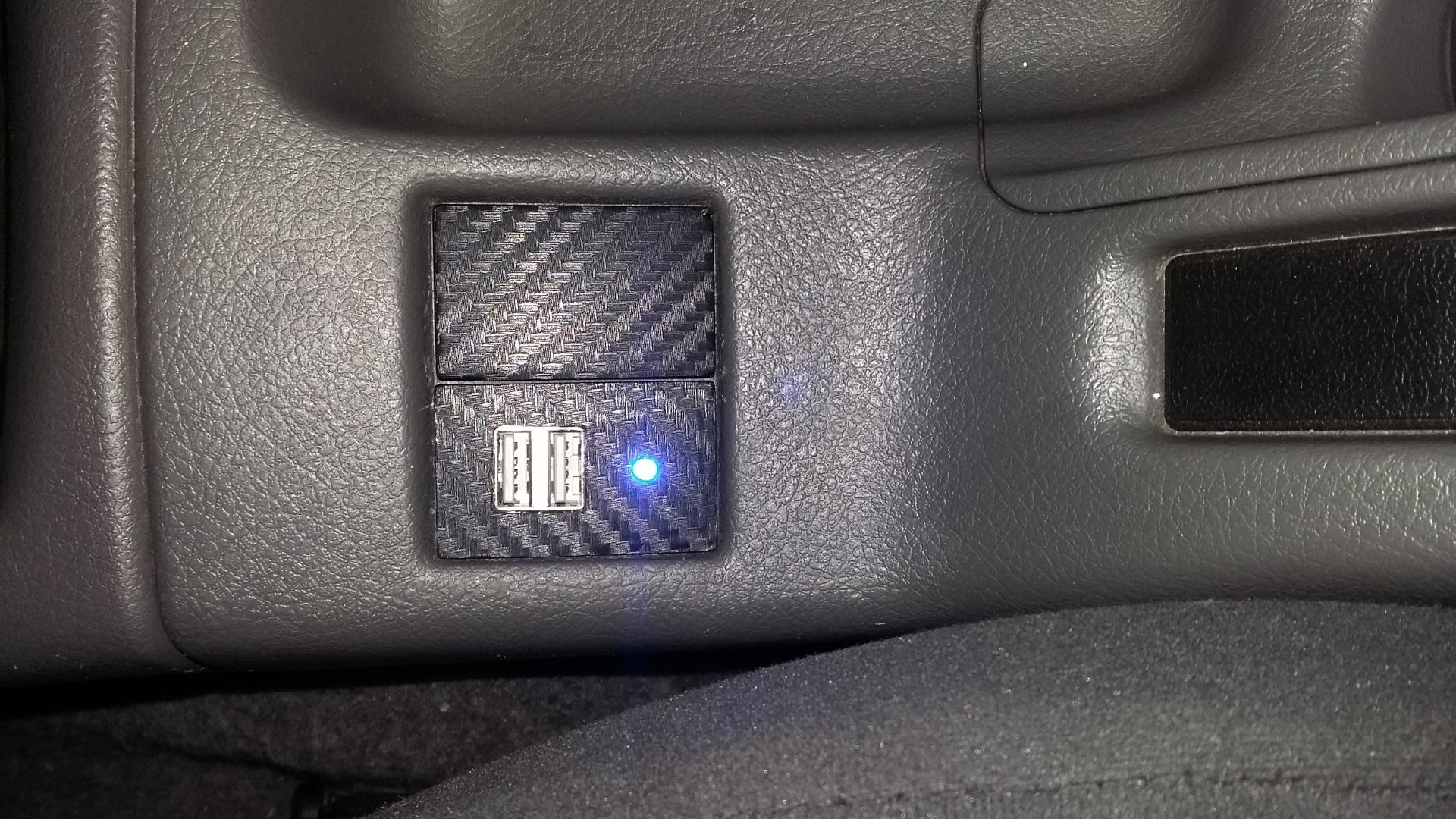 USB Power Socket in the Car 6 Steps (with Pictures) Instructables