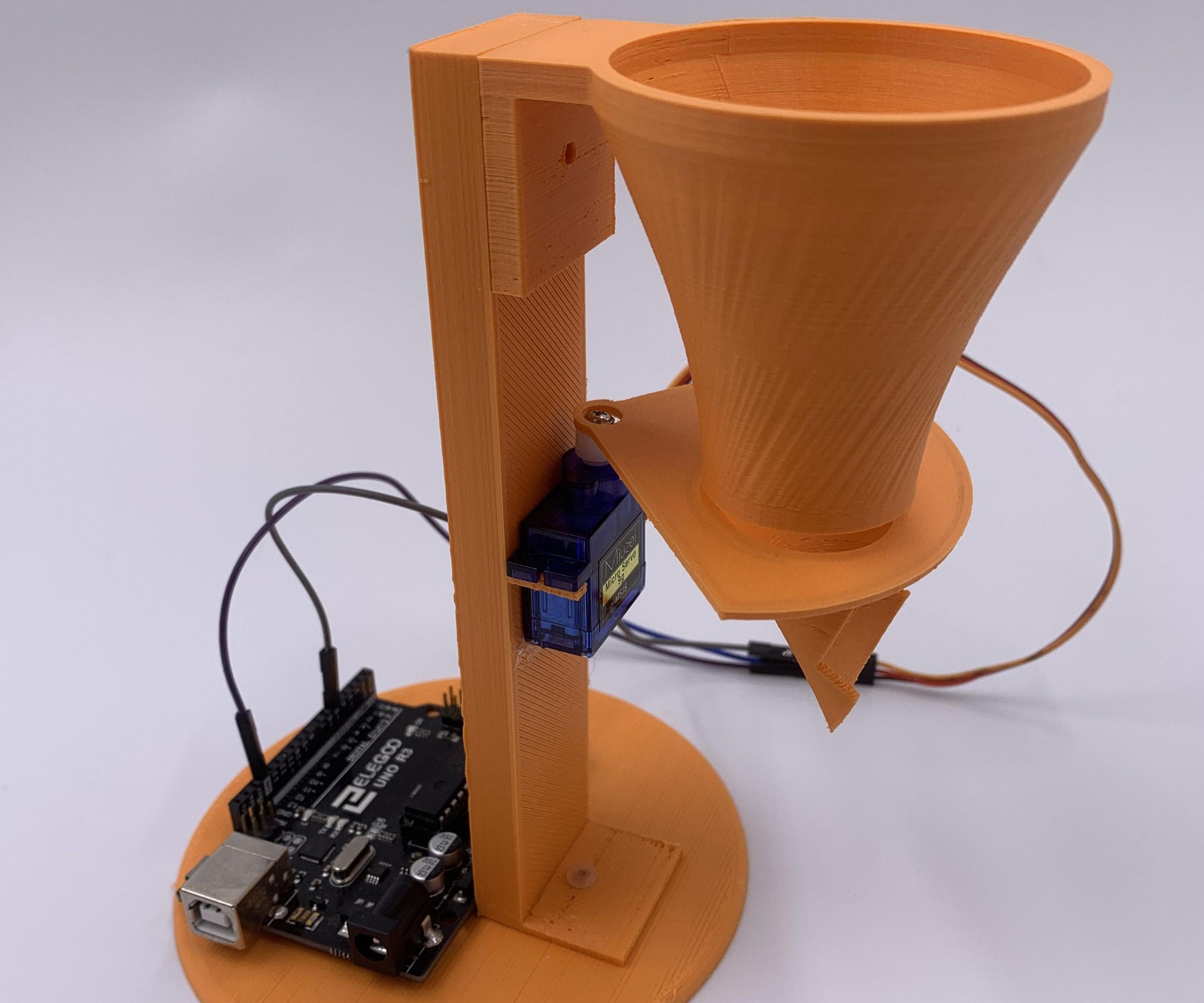 How to Make an Easy Automatic Pet Feeder for Less Than $25! : 5 Steps ...