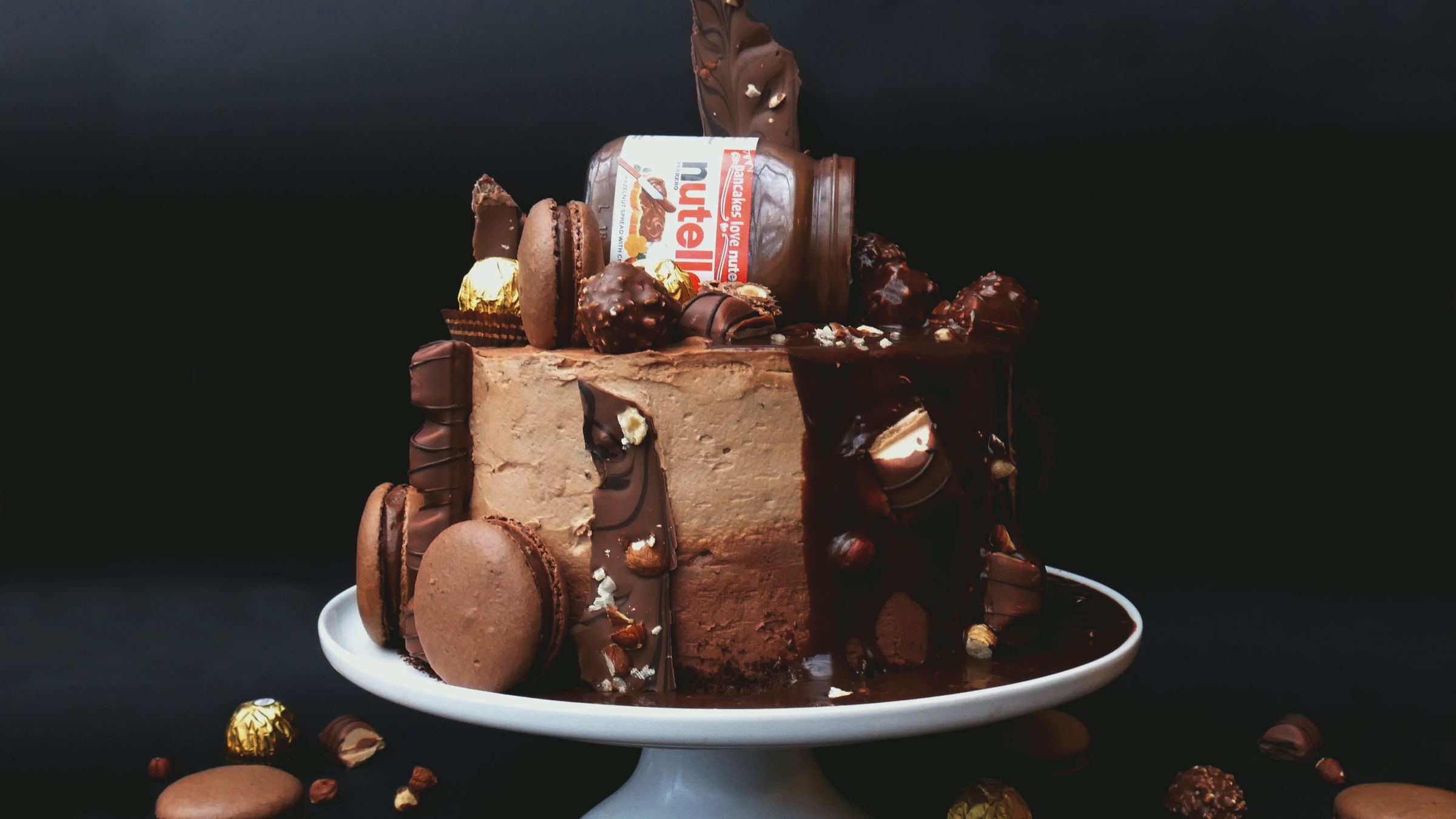Ultimate Nutella Cake Kinder Bueno Ferrero Rocher Nutella Macarons Hazelnuts 6 Steps With Pictures Instructables