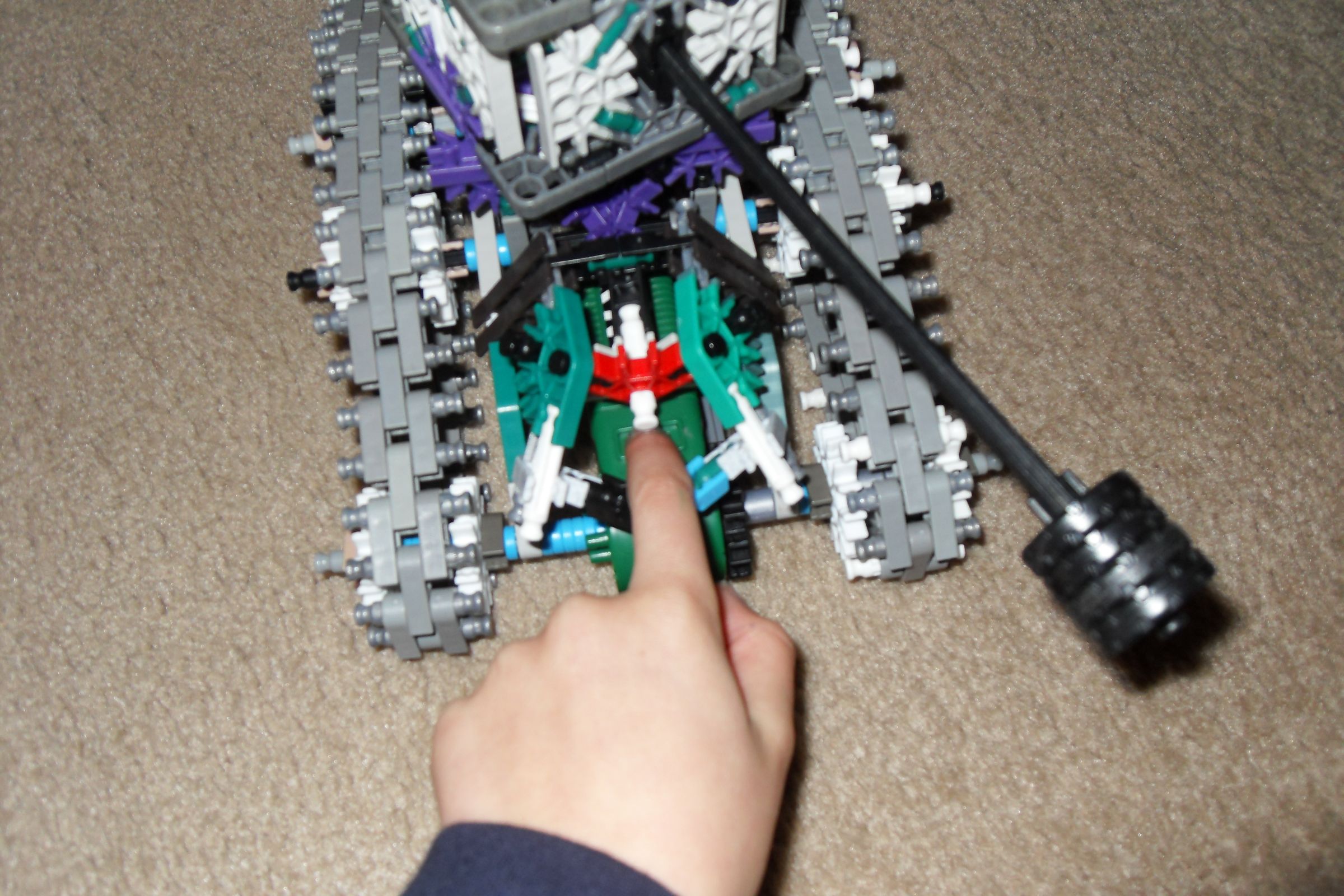 Awesome Knex Tank Instructions! 8 Steps Instructables