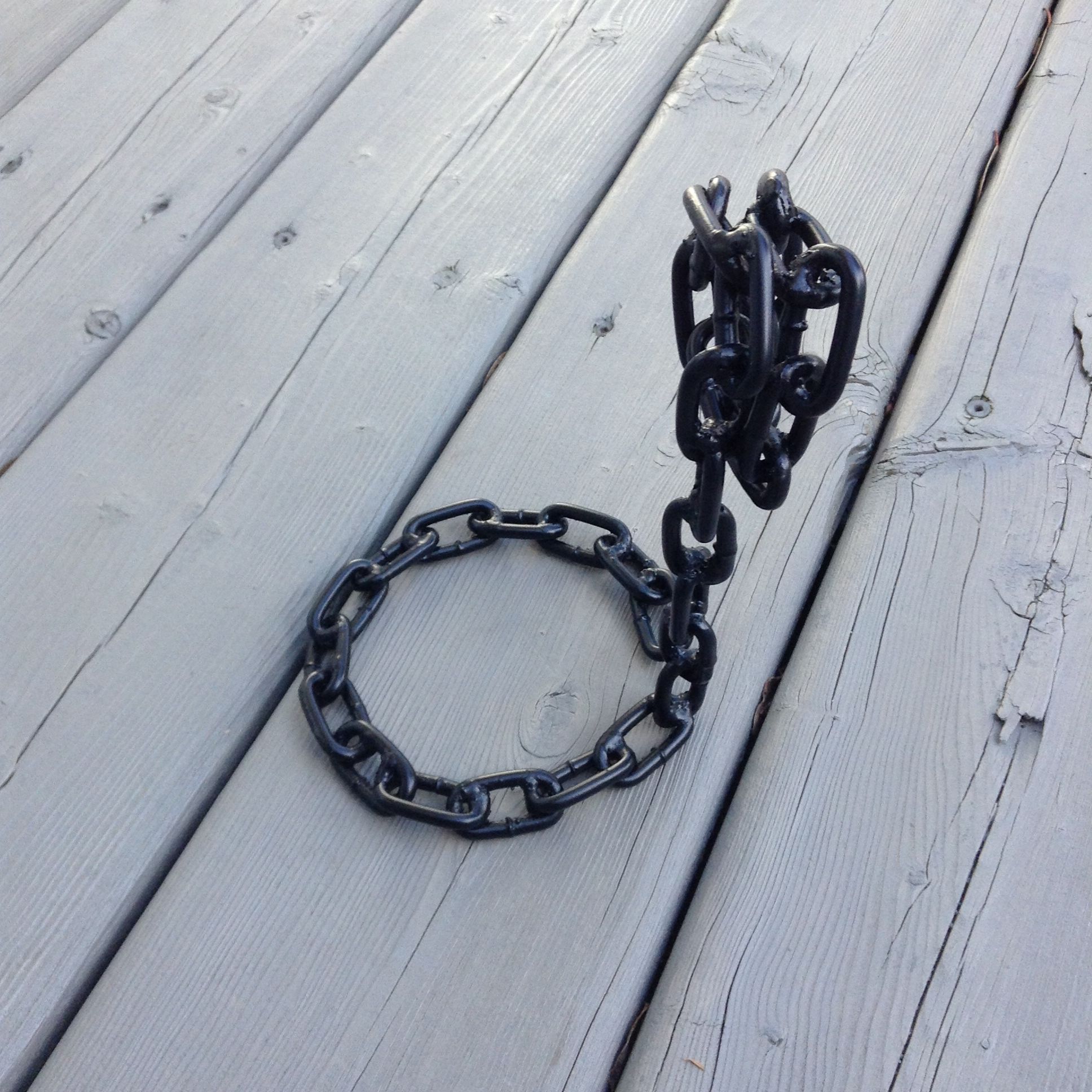 "Floating" Chain Wine Bottle Holder 5 Steps (with Pictures