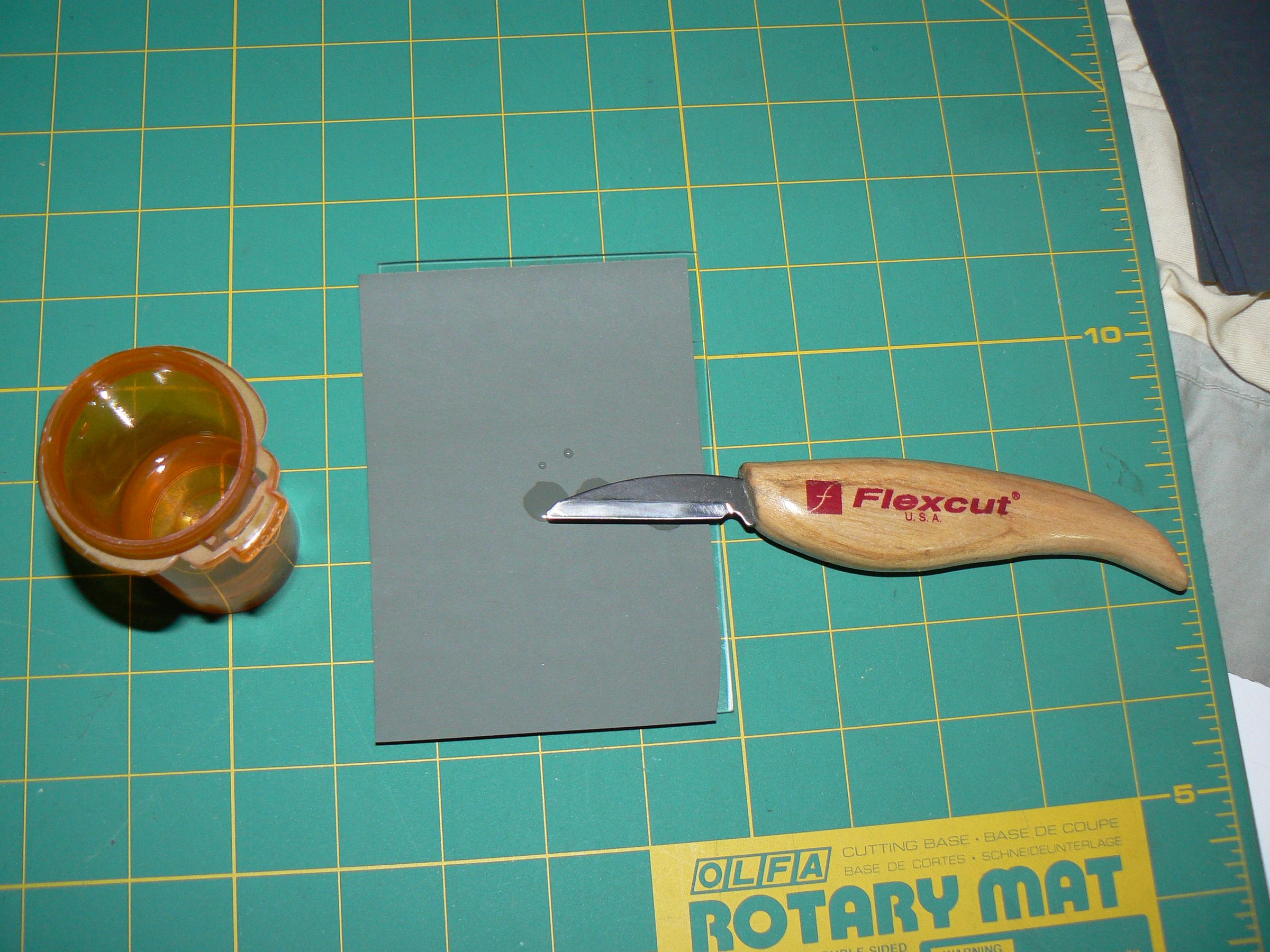 Getting a Knife Razor Sharp With Sand Paper 3 Steps Instructables