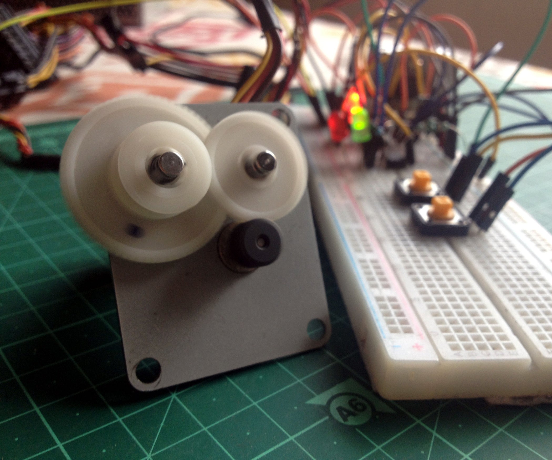 Stepper Motor Speed and Direction Control Without a Microcontroller 6 Steps (with Pictures