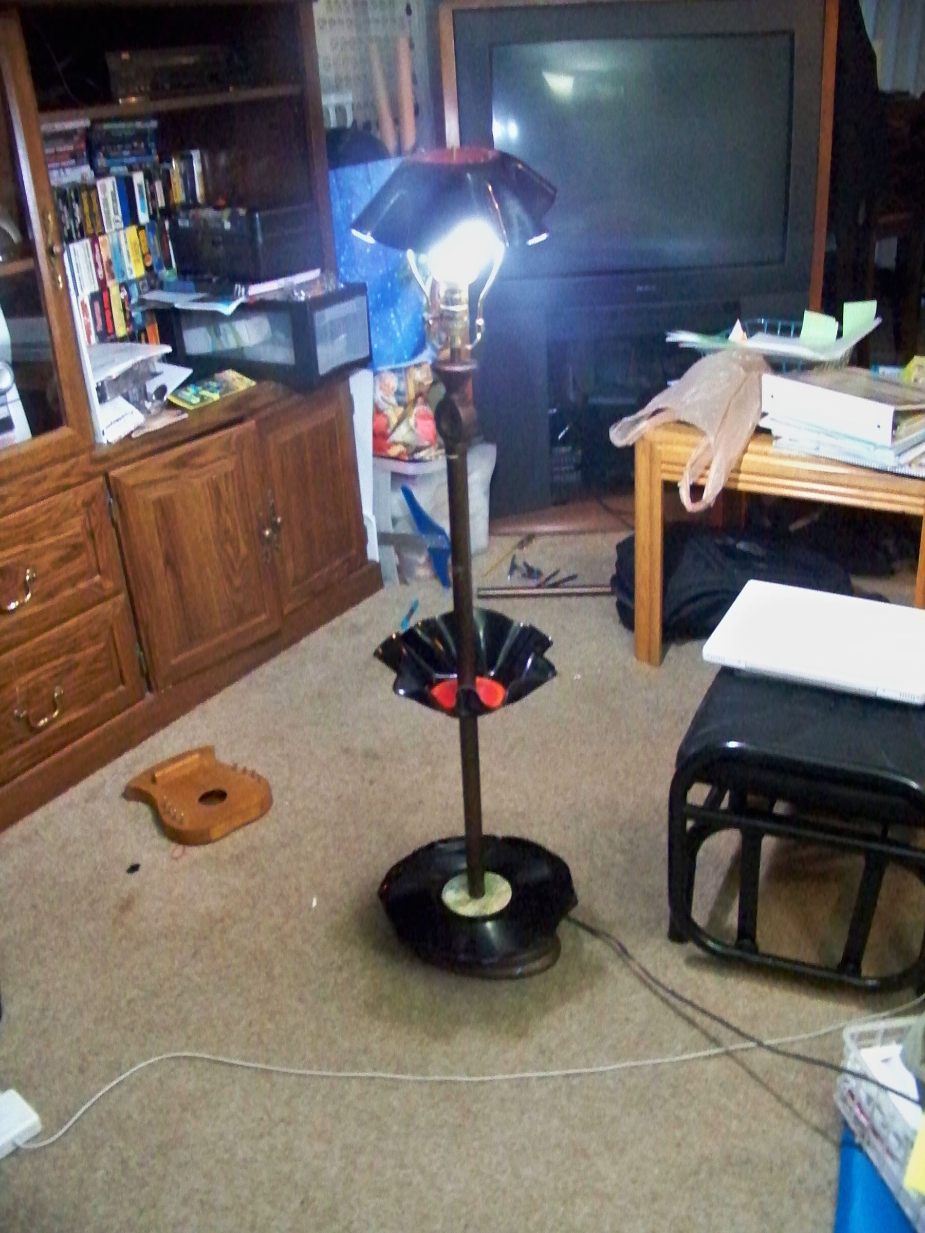 Lamp With Vinyl Record Shelves 5 Steps Instructables