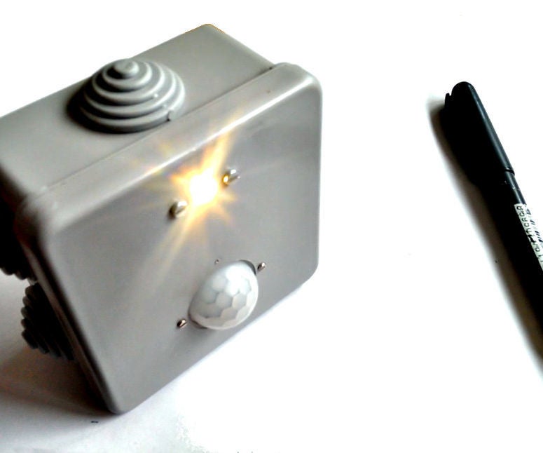 LED Light With PIR Motion Sensor, Soft On/off and 2yr Battery Life : 5