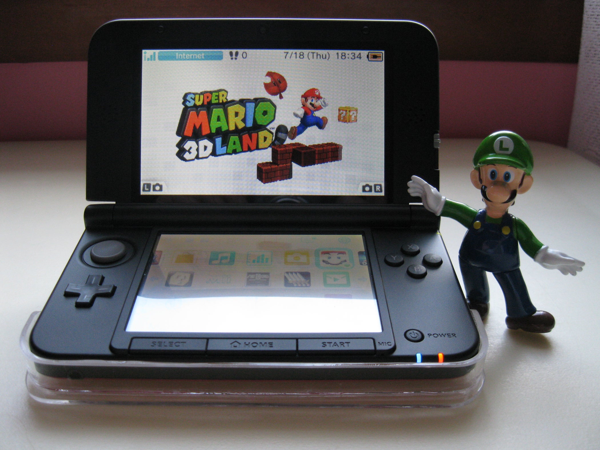 Turn a Standard 3DS Dock in to a 3DS XL Dock. 8 Steps Instructables