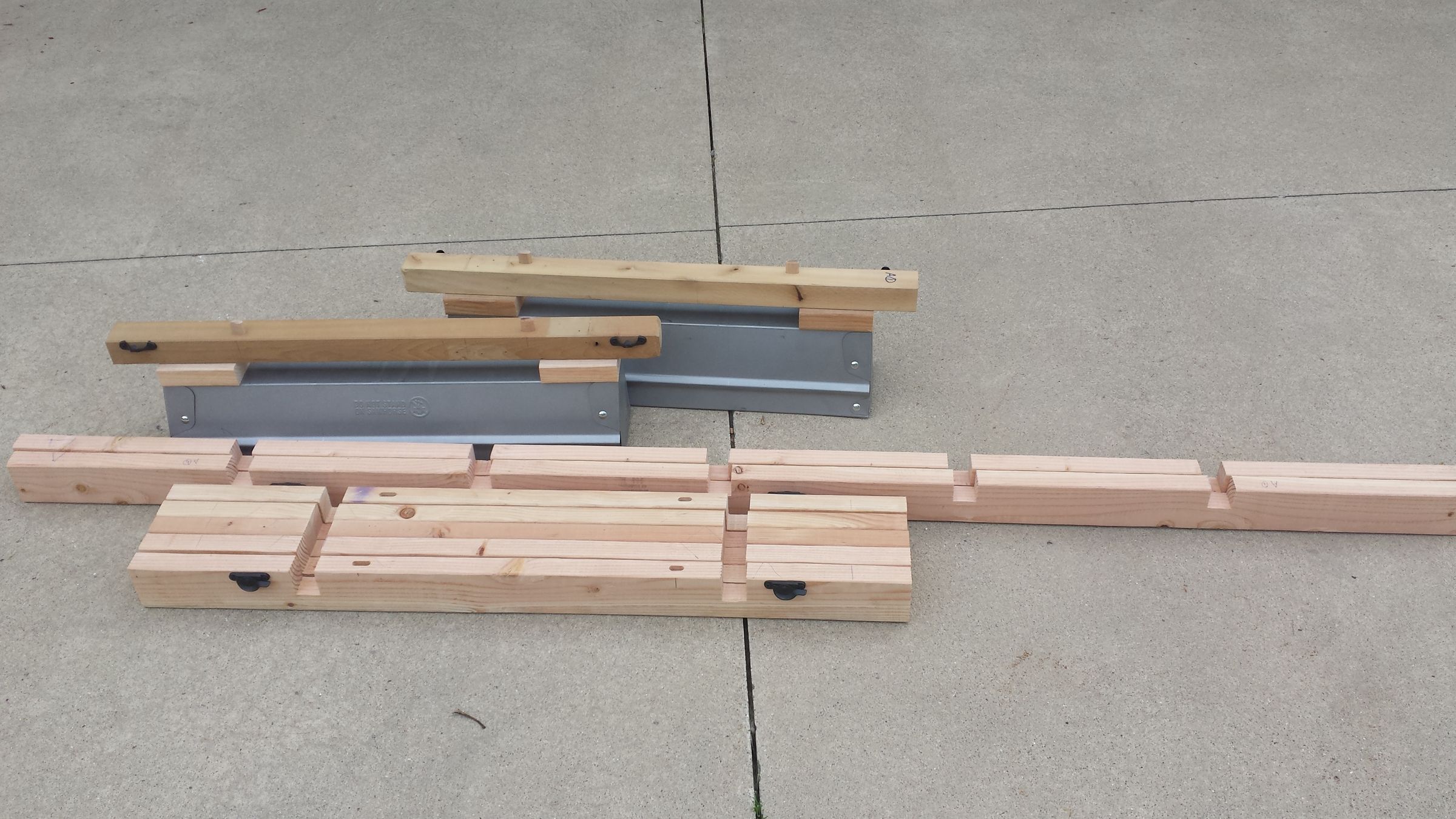 Simple Plywood Cutting Table / Work Table (Updated) 6 Steps (with