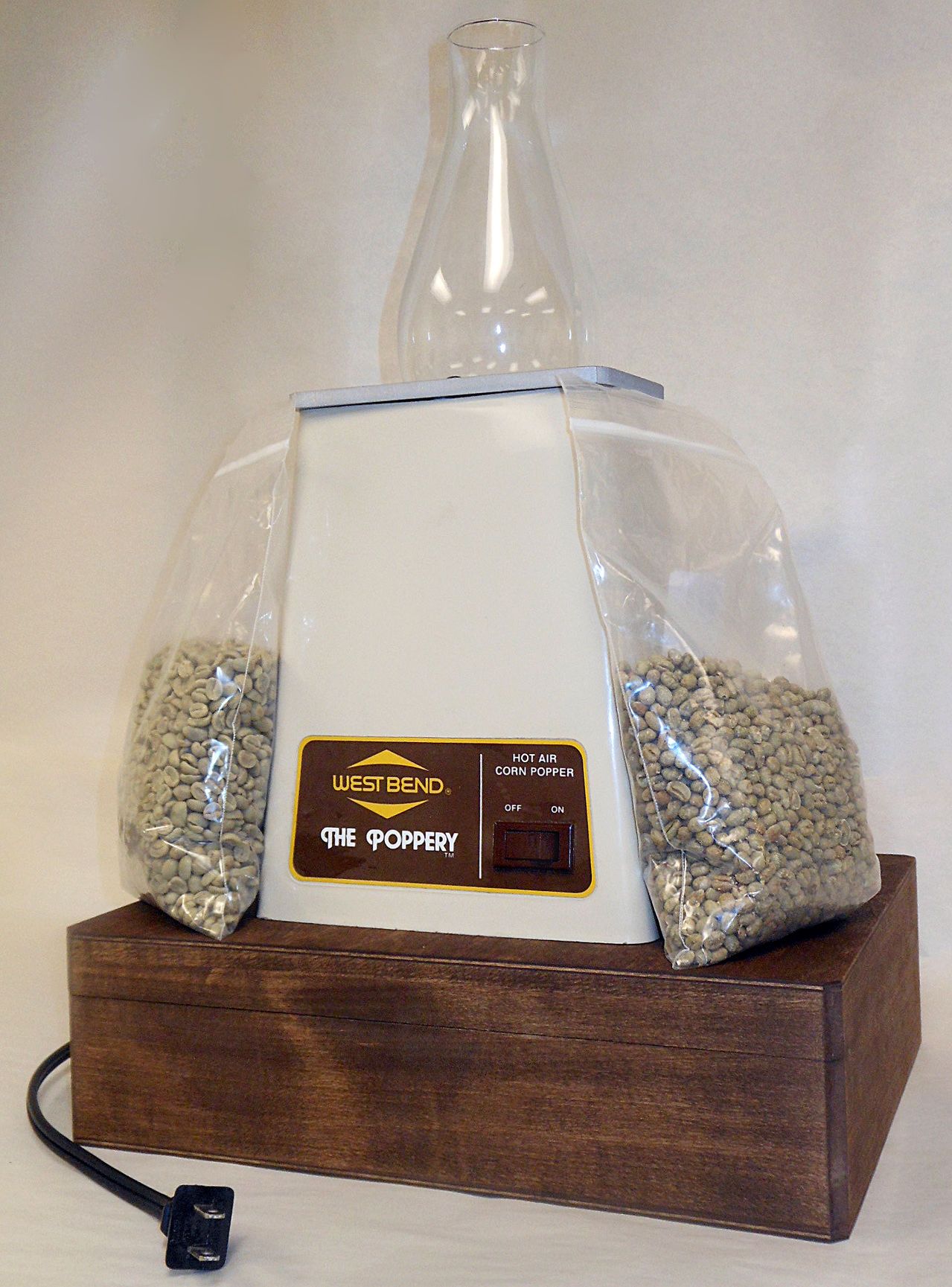 Popcorn Coffee Roaster Modifications - Can A Popcorn Popper Roast Coffee / The west bend electric popcorn popper is a cleverly designed popcorn machine that serves as one of the best automatic coffee roasters out there.