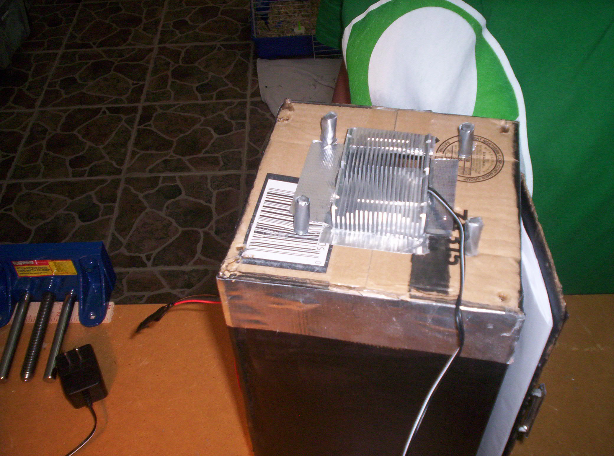 How to Make a Cardboard Mini Fridge! 4 Steps Instructables