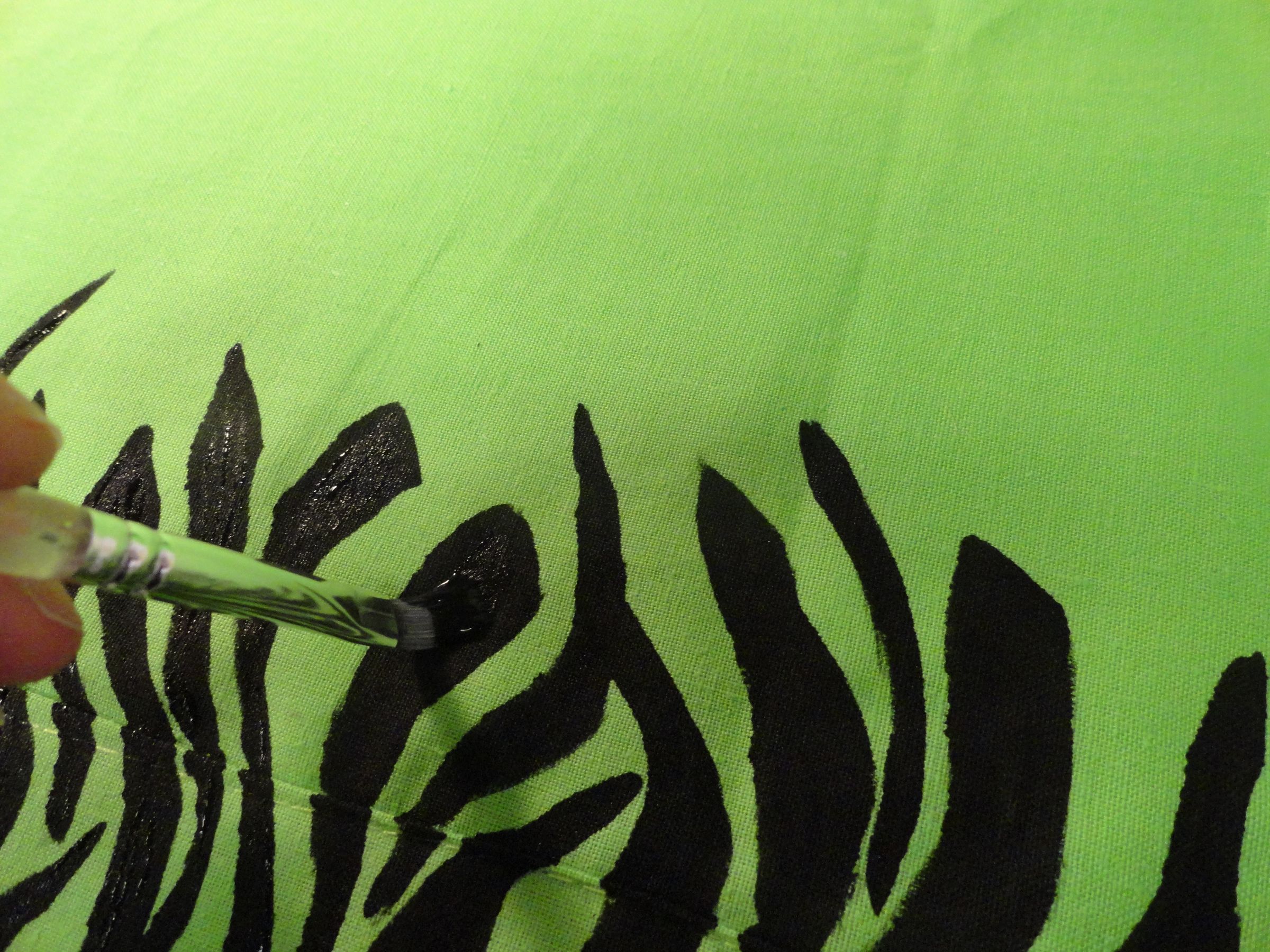 Painting a Pillowcase 8 Steps Instructables