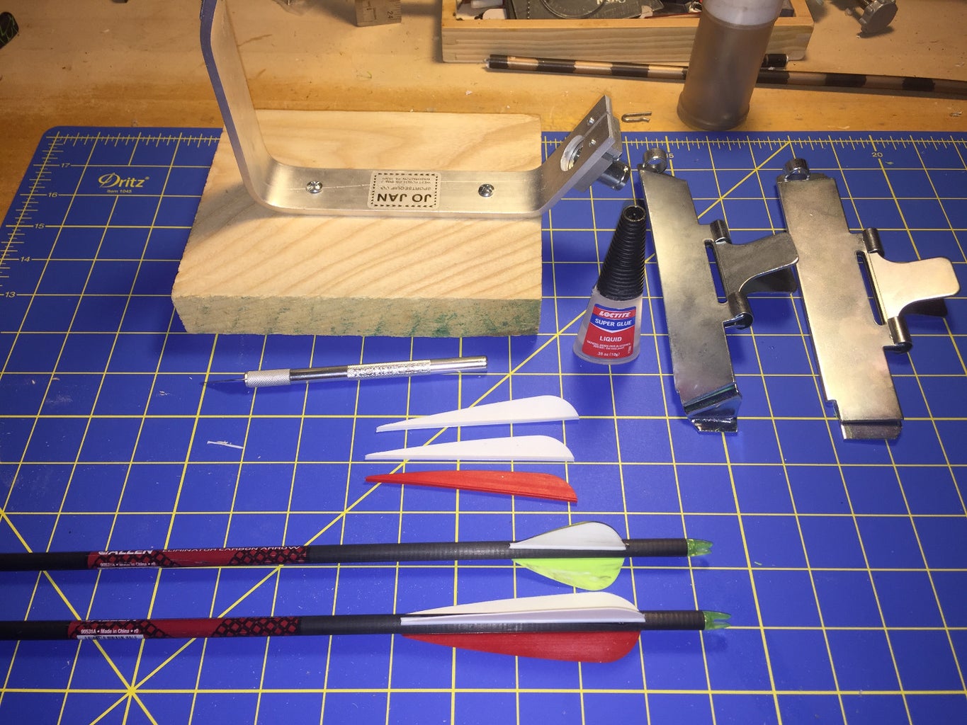 Refletching a Cheap Carbon Arrow 6 Steps (with Pictures) Instructables