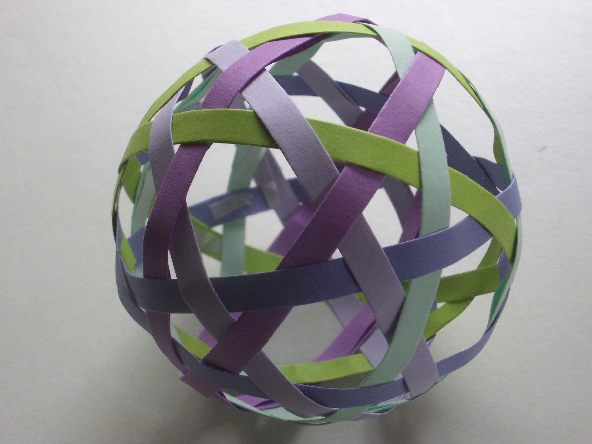 10 Strip Woven Ball 4 Steps (with Pictures) Instructables
