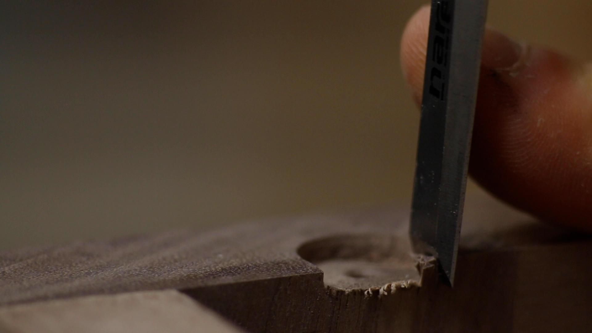 How to Install Figure 8 Table Top Fasteners 5 Steps (with Pictures