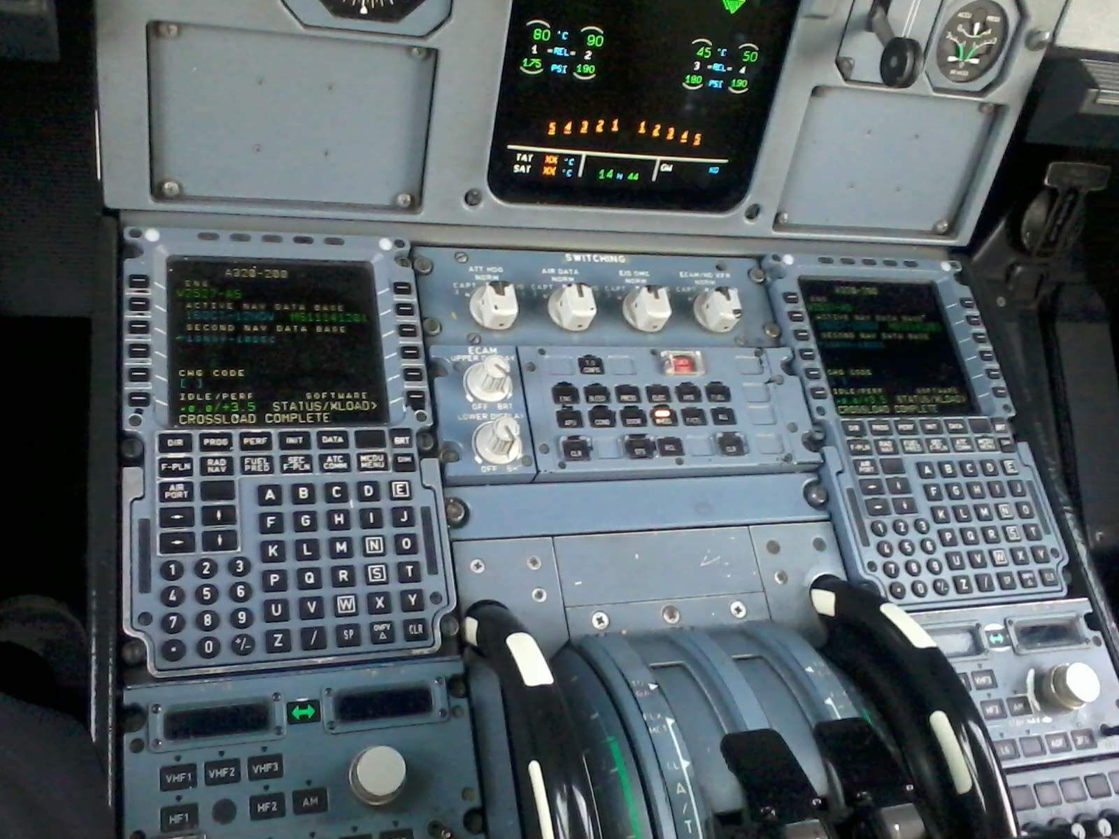 A320 NAV Database Update 4 Steps (with Pictures) Instructables
