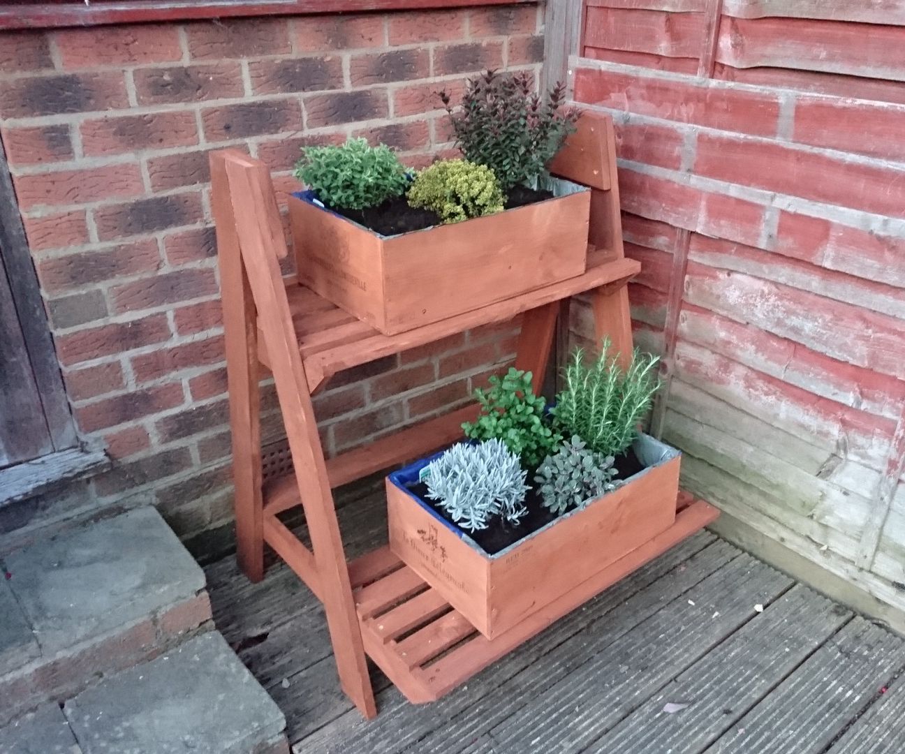 Staggered Pallet Planter