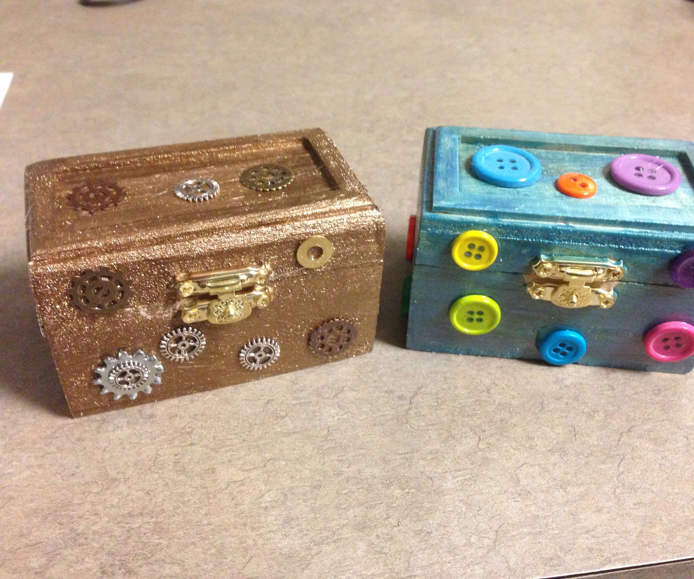 How to Put Your Own Spin on  a Treasure Box