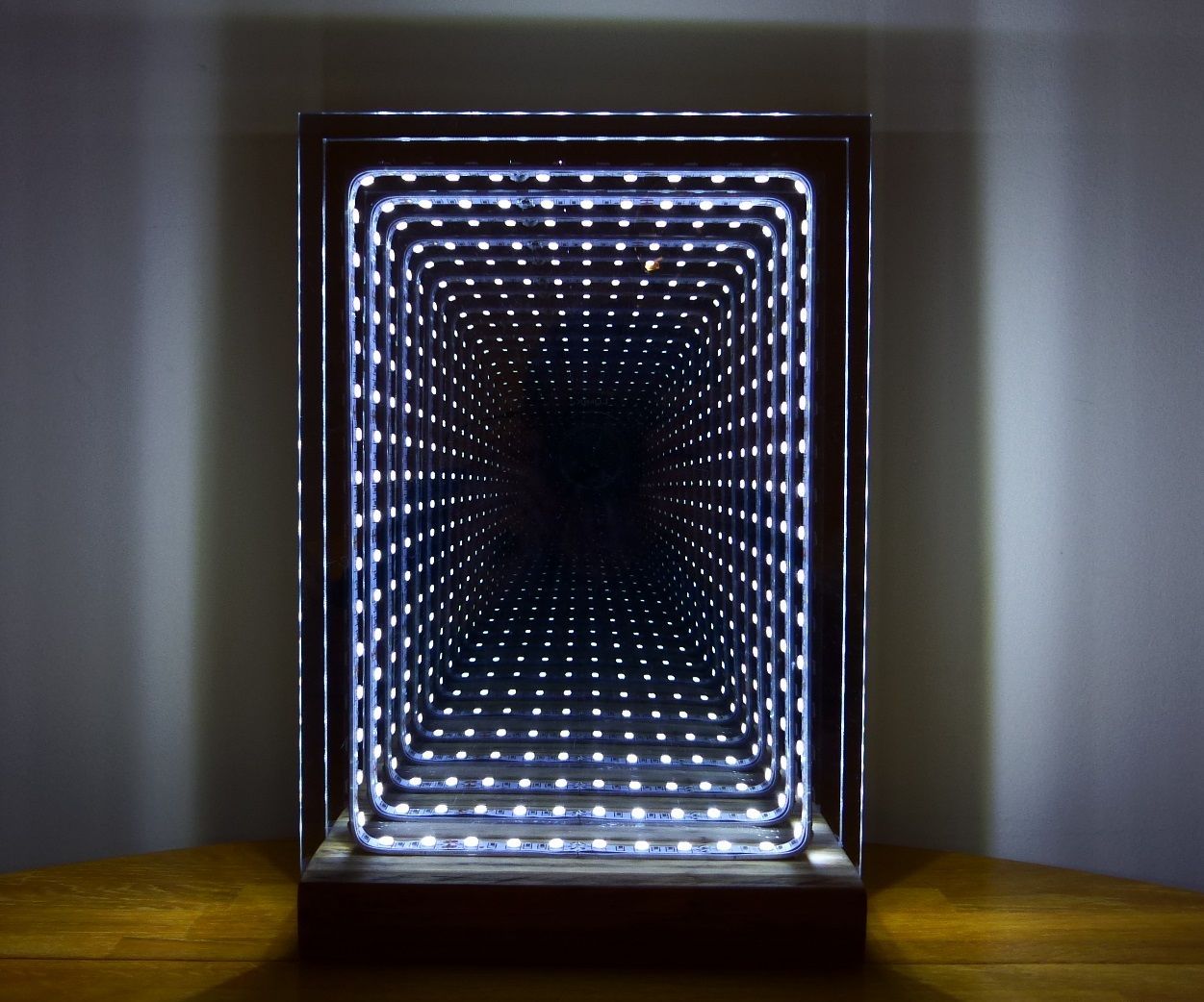 Modern Led Infinity Mirror Table Lamp
