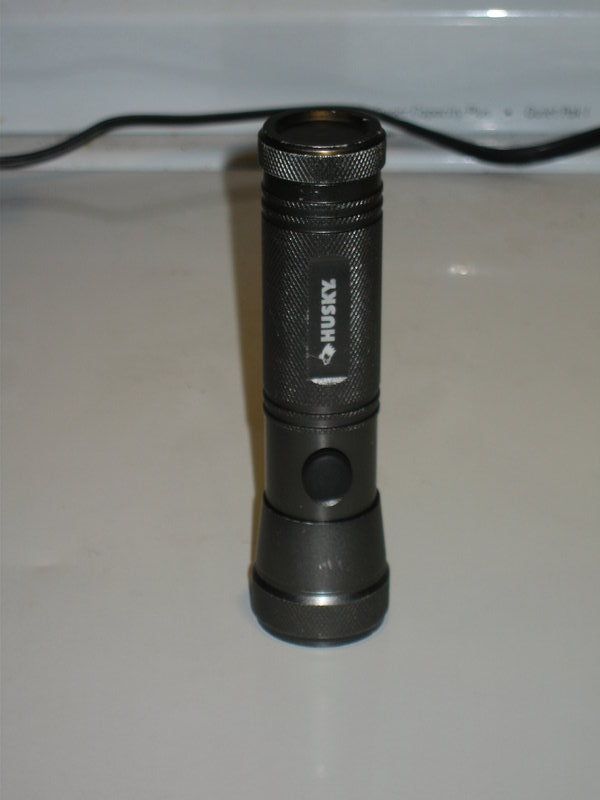How to Repair / Modify a 9LED 3xAAA Cell Husky Flashlight 5 Steps