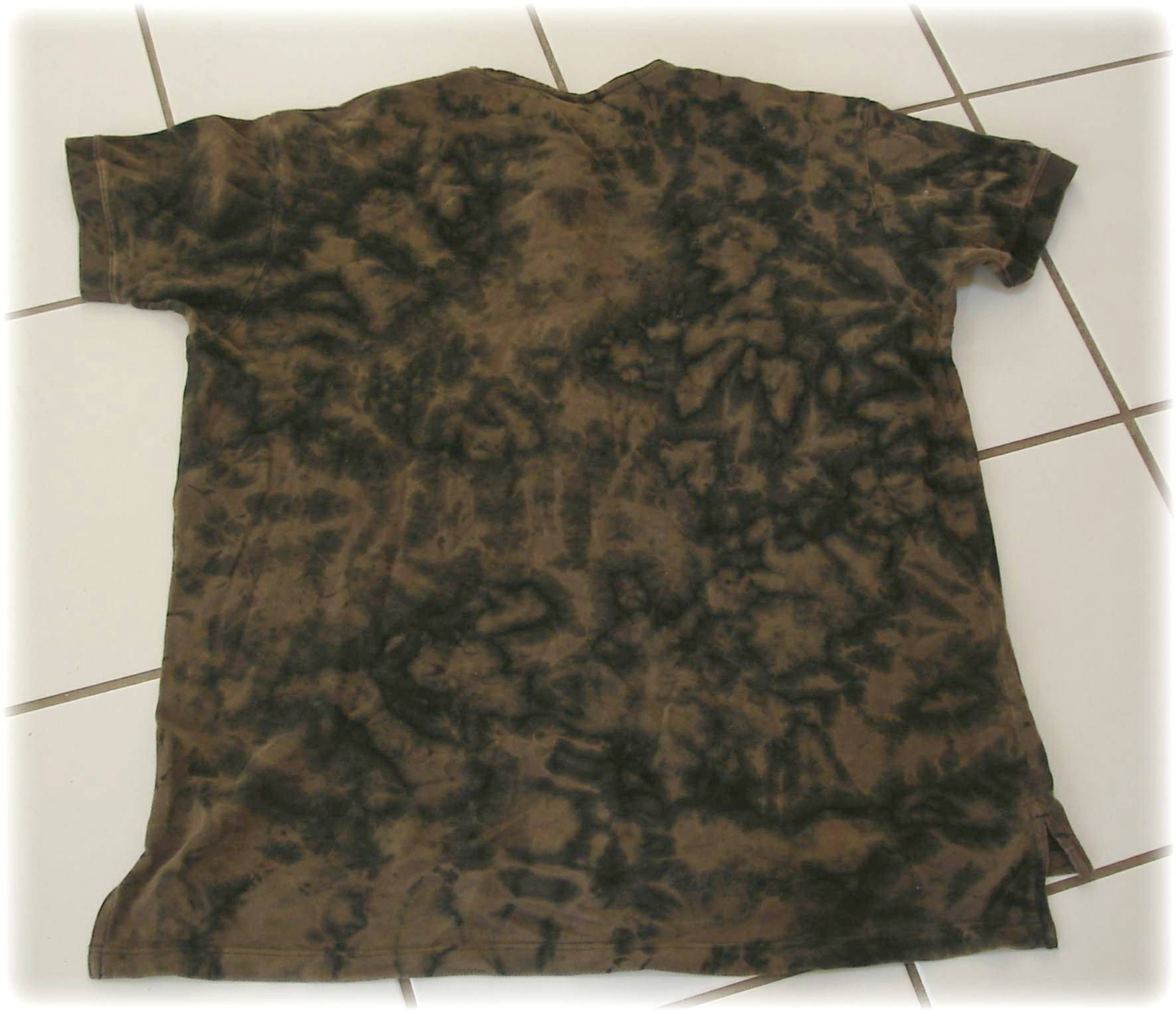 Transforming A Boring Old Black T Shirt Using Bleach 8 Steps With Pictures Instructables