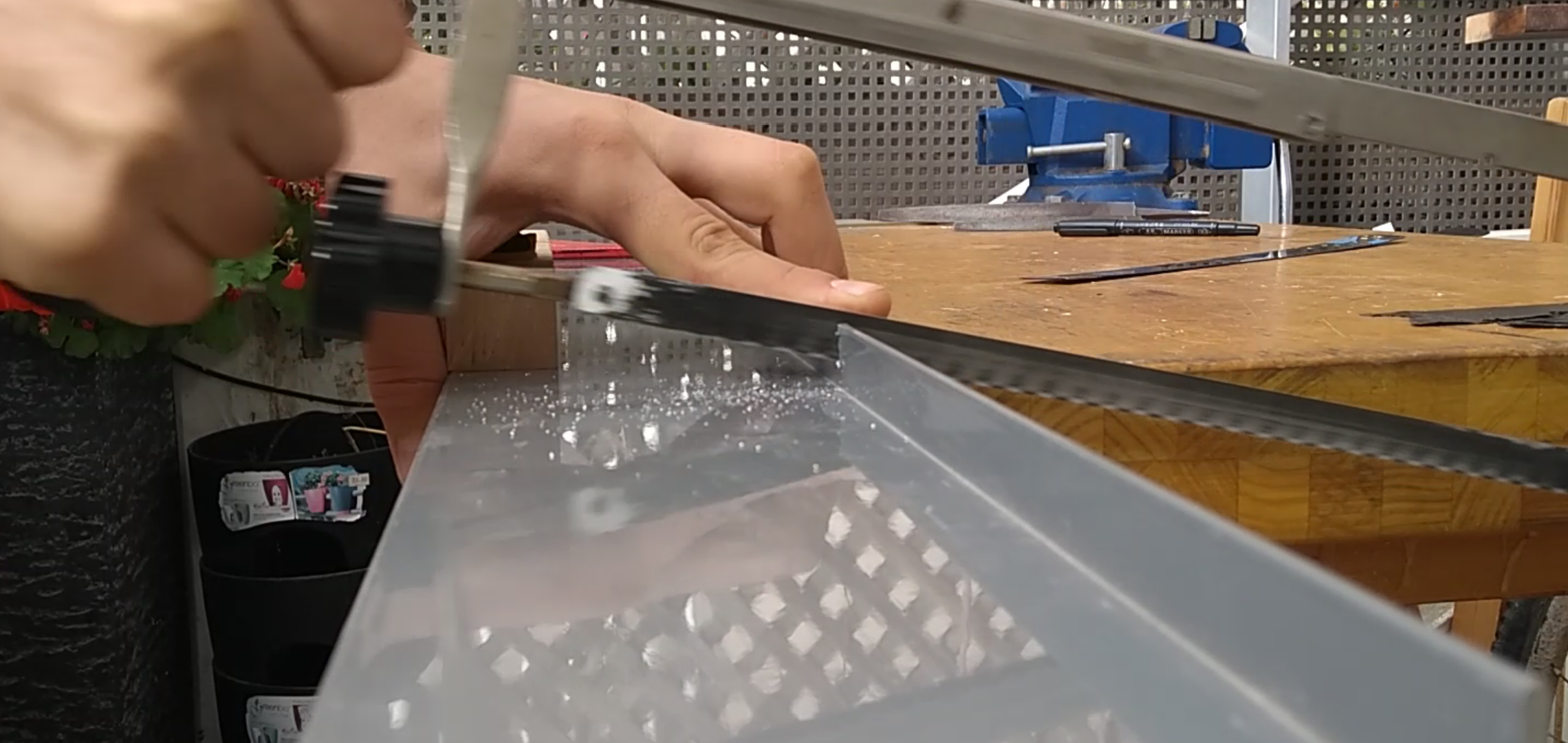 Top 10 Ways to Cut Metal Without an Angle Grinder! 11 Steps (with