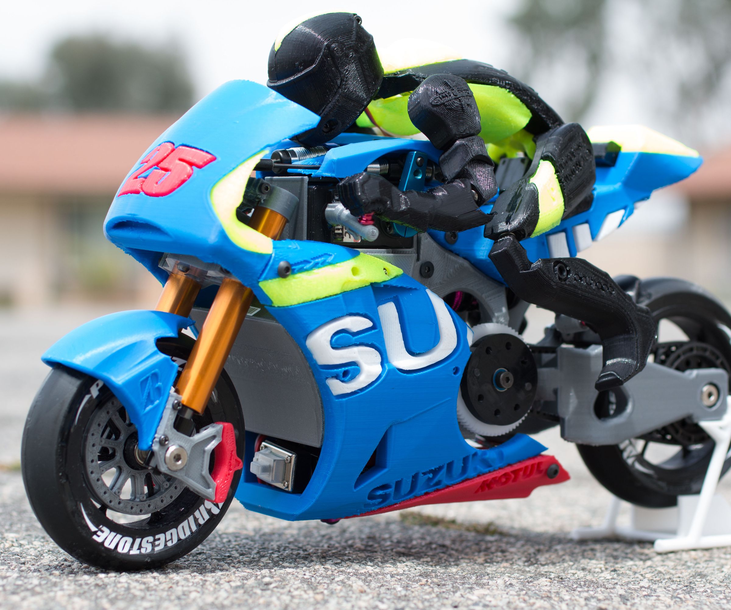 2016 suzuki gsx-rr 1:8 racing rc motogp DIY Project DIY Project Image