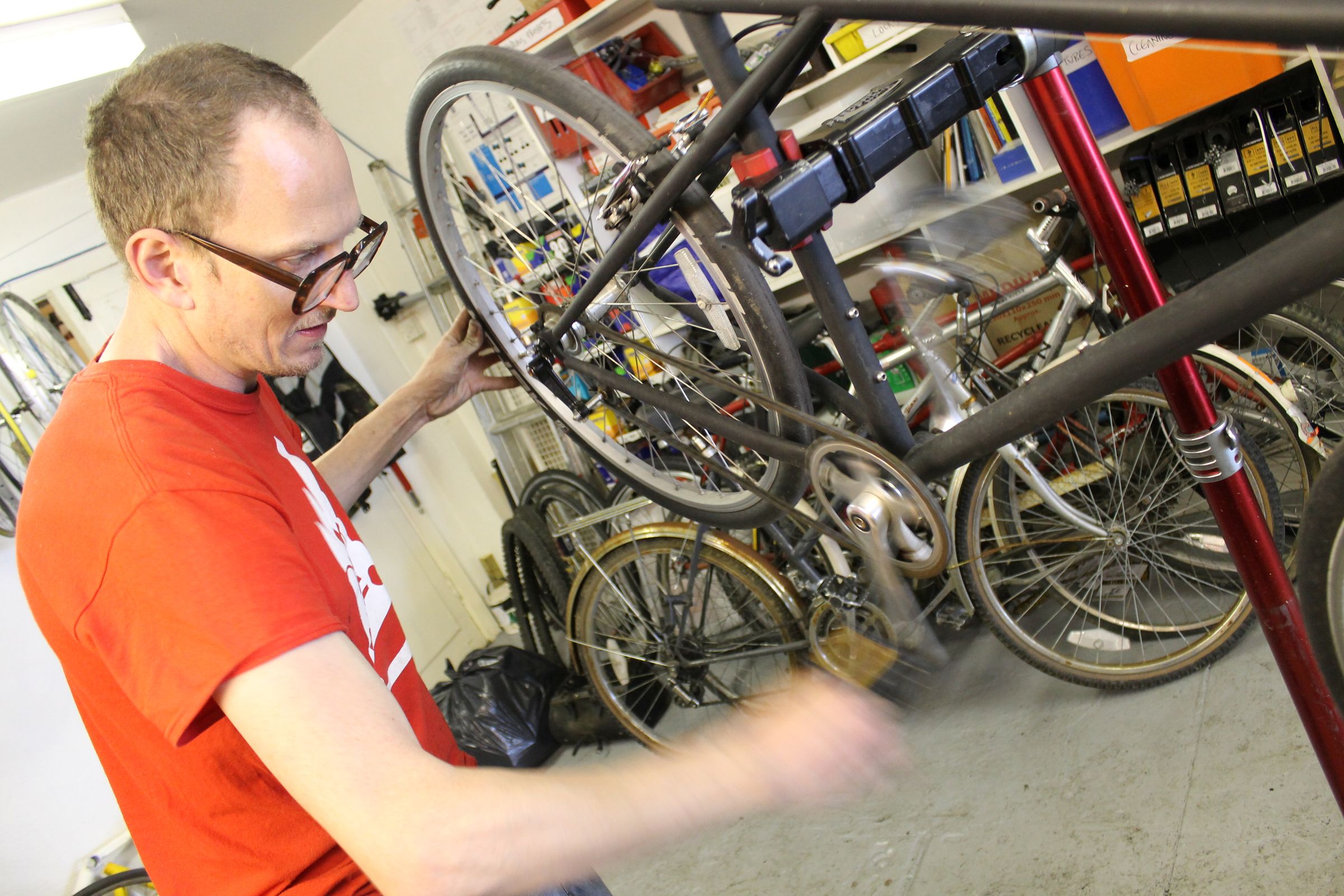 Replacing a Freehub Body on a Rear Bicycle Wheel. 9 Steps Instructables