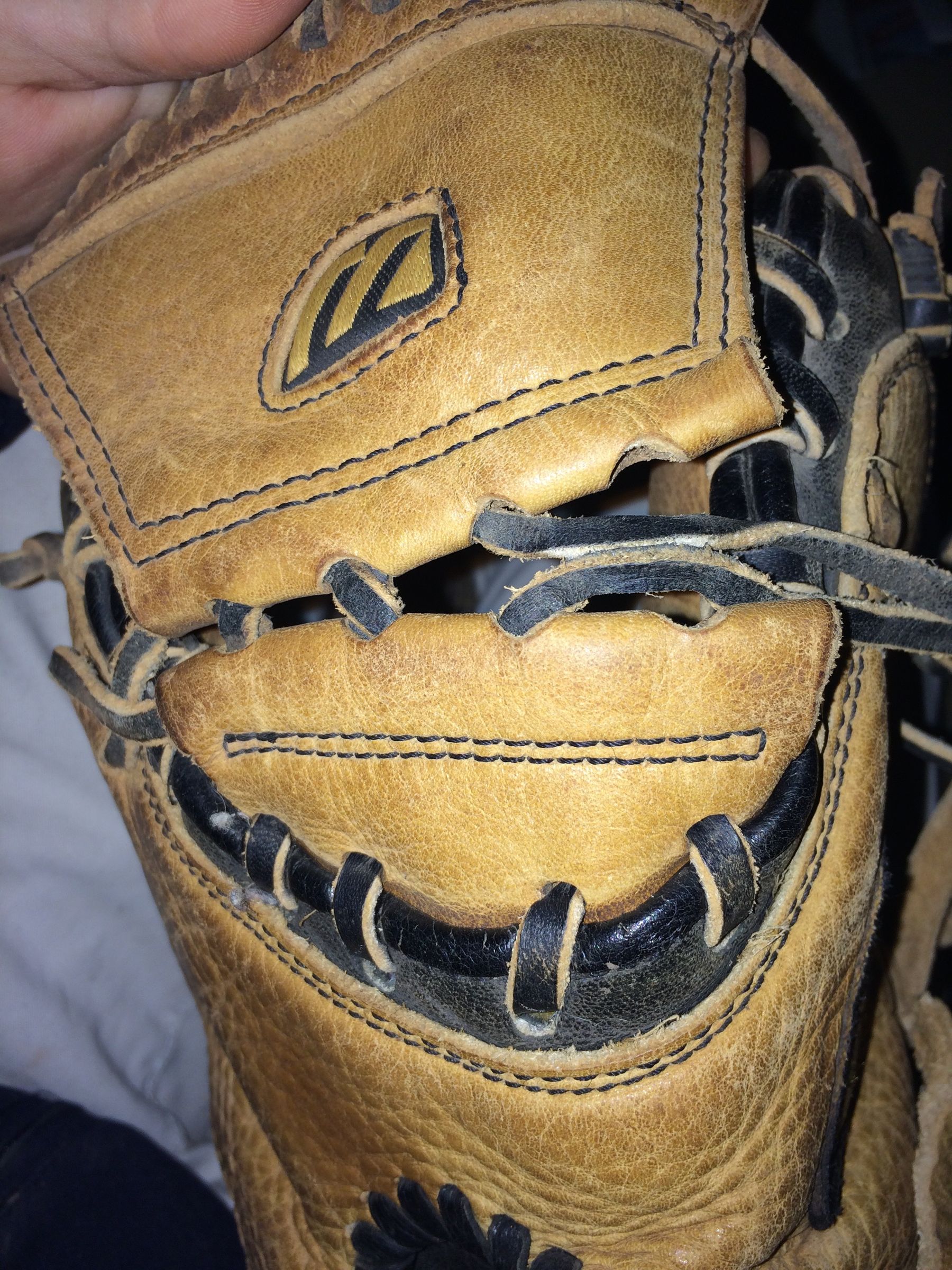 Relace a Baseball Glove 8 Steps Instructables