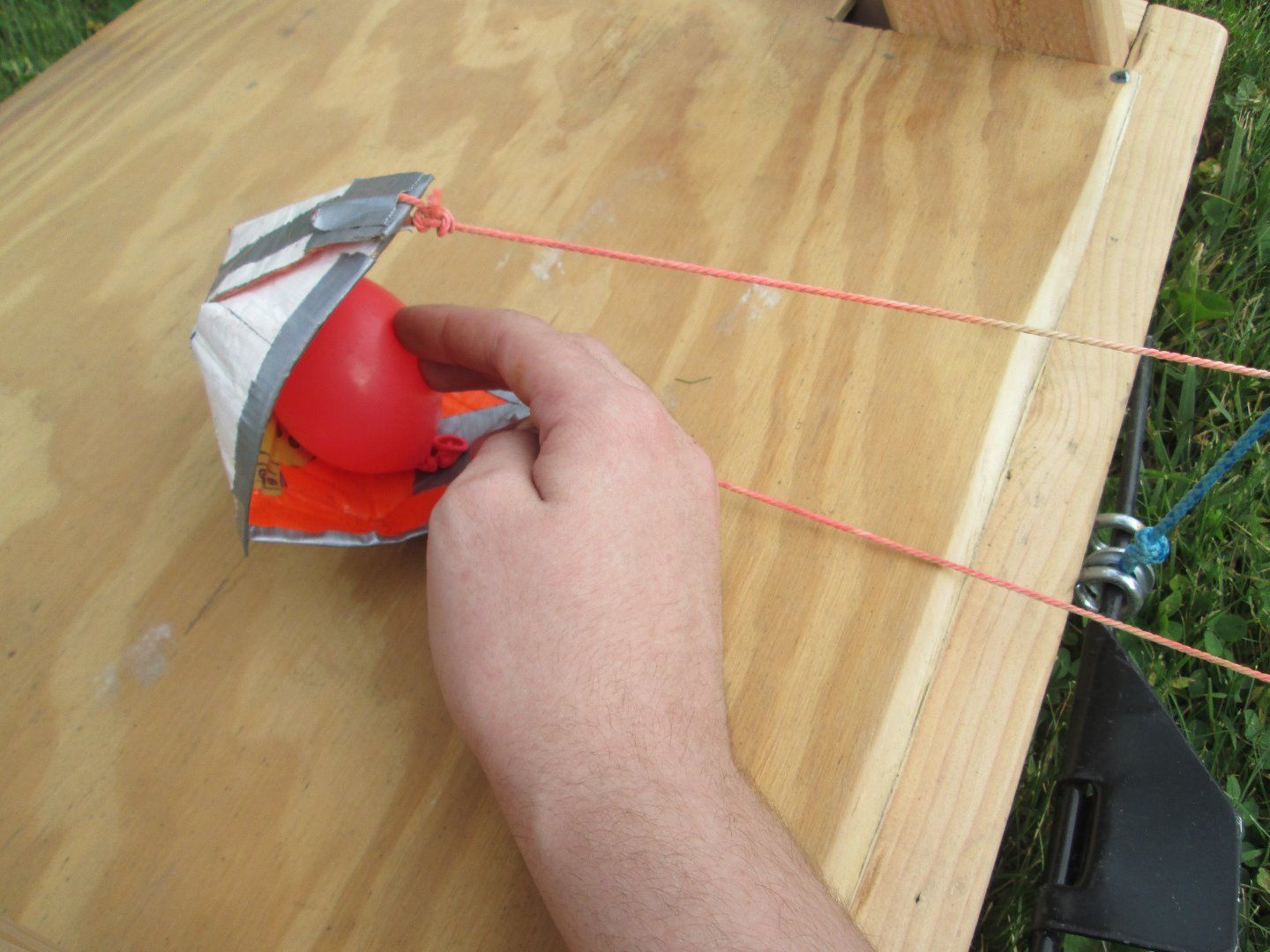How to Make Duct Tape Trebuchet Pouch! Instructables