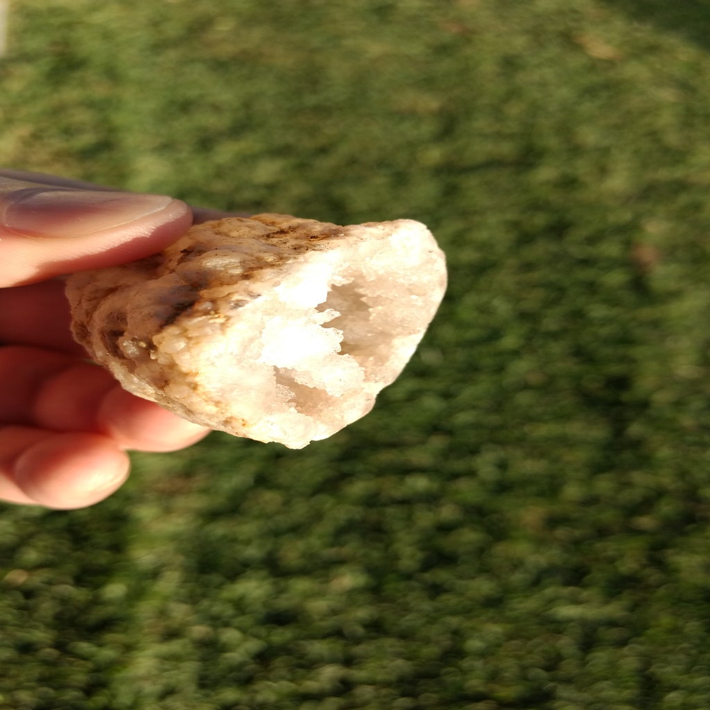 How can I cut geode, is it possible to cut with a dremel? Instructables