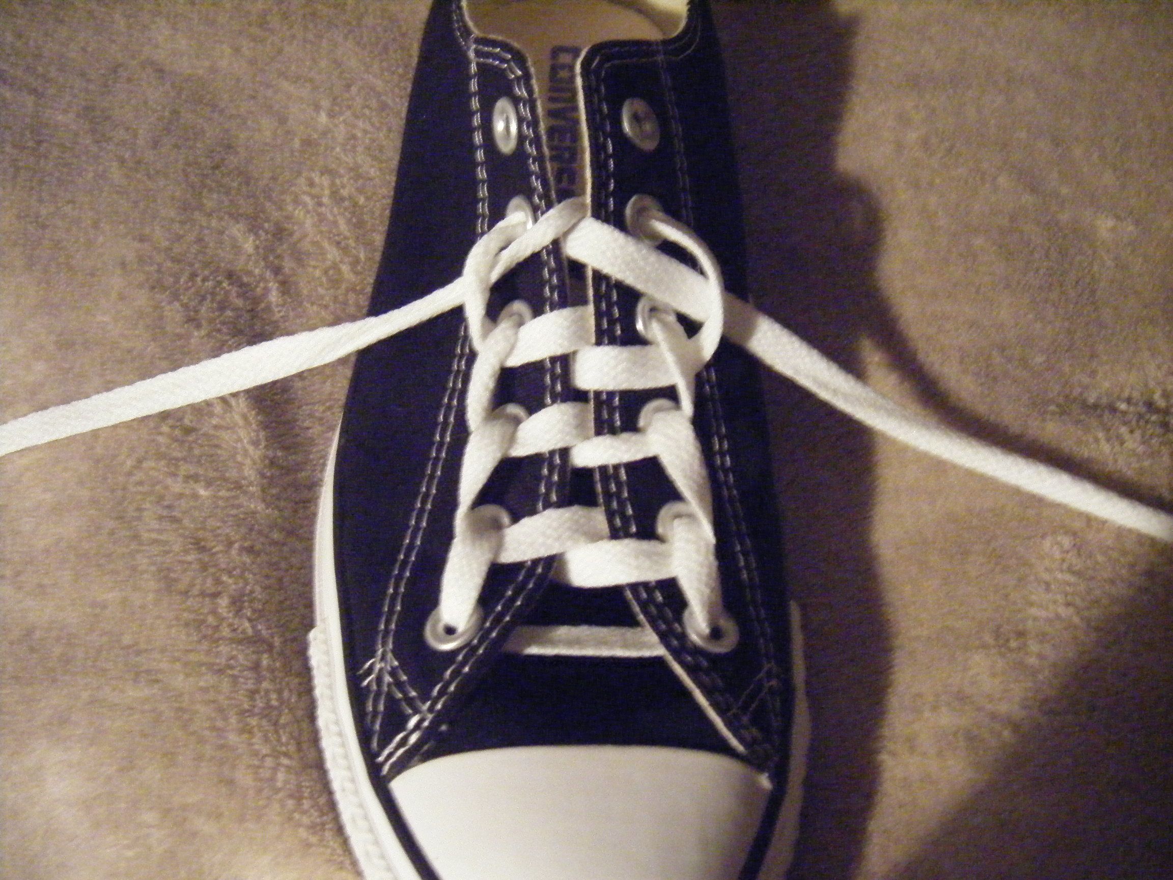 How to Ladder Lace Your Shoes 7 Steps Instructables