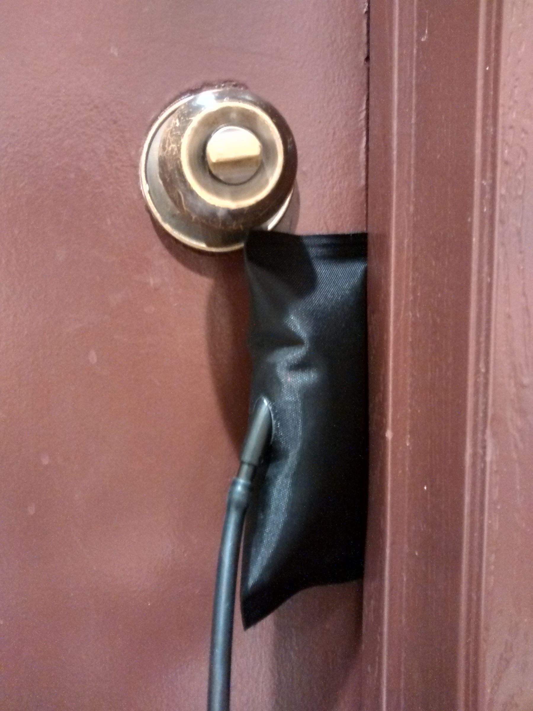 How to Jimmy a Door Open 4 Steps Instructables