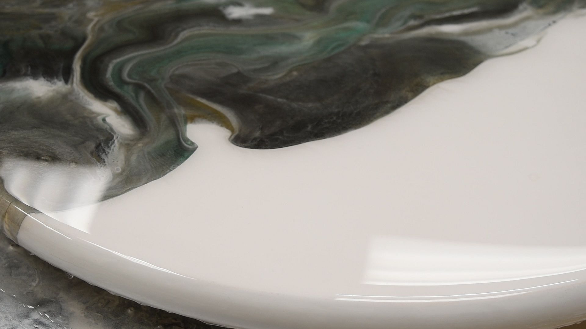 How to Make an Epoxy Resin Tabletop 8 Steps (with Pictures