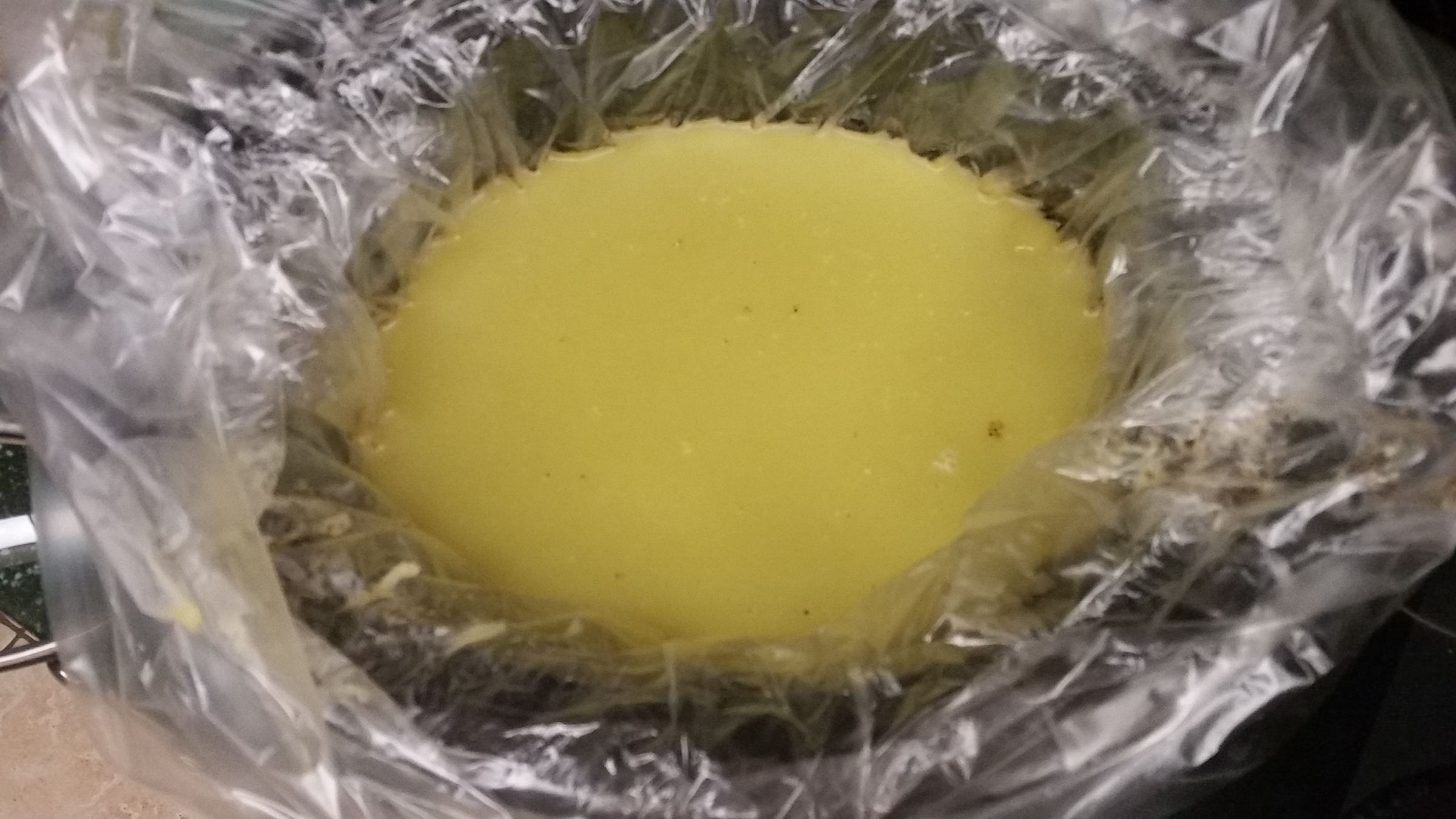 How to Clean and Render Beeswax in Your Slow Cooker at Home. 6 Steps