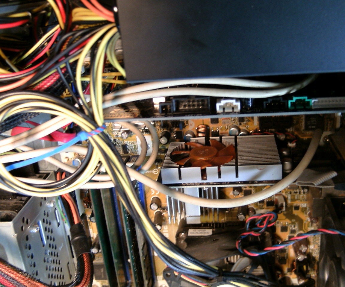 Noisy Computer Fan Repair 4 Steps (with Pictures) Instructables