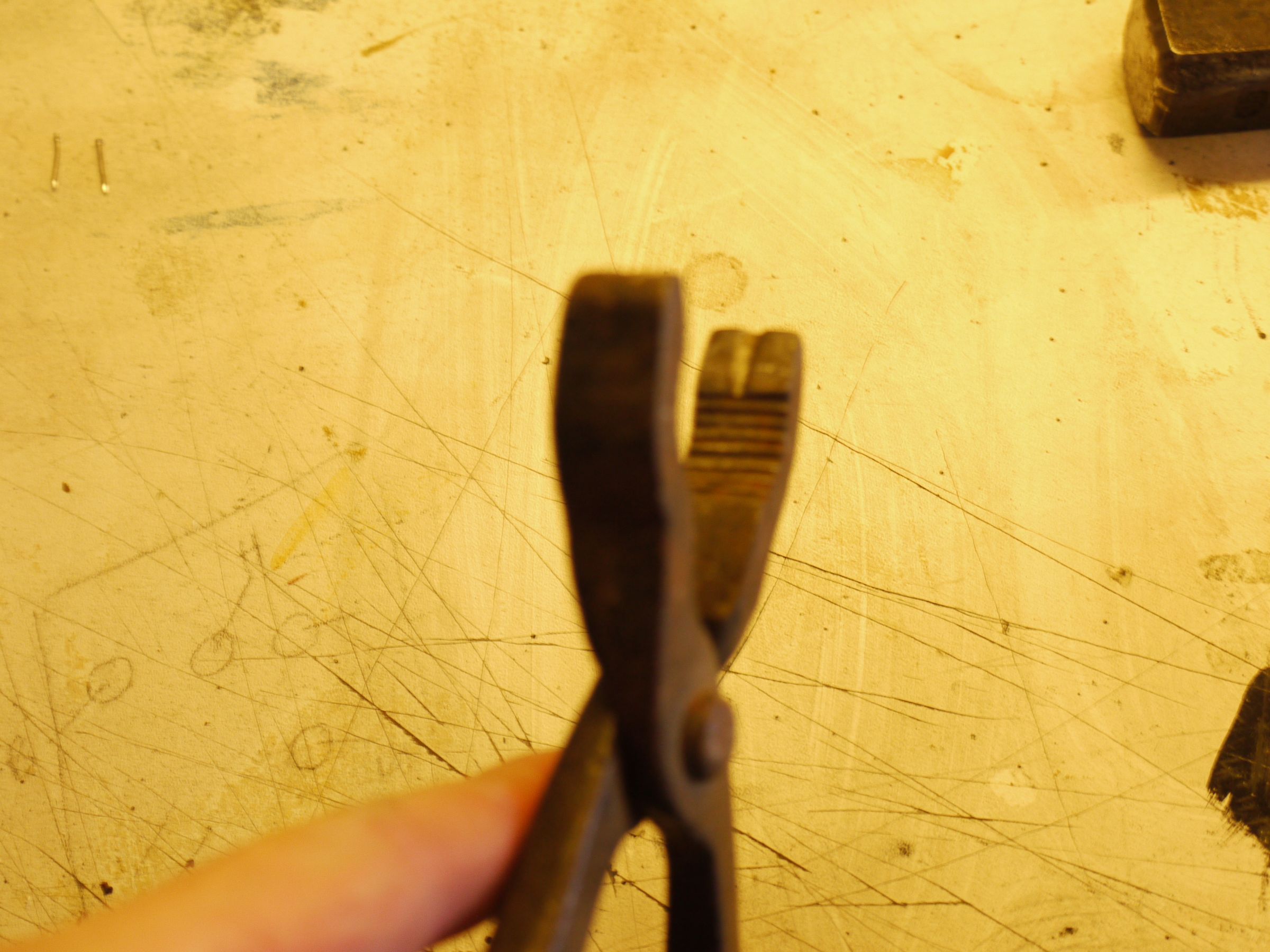 How to Affix Arrowheads to a Shaft 5 Steps (with Pictures