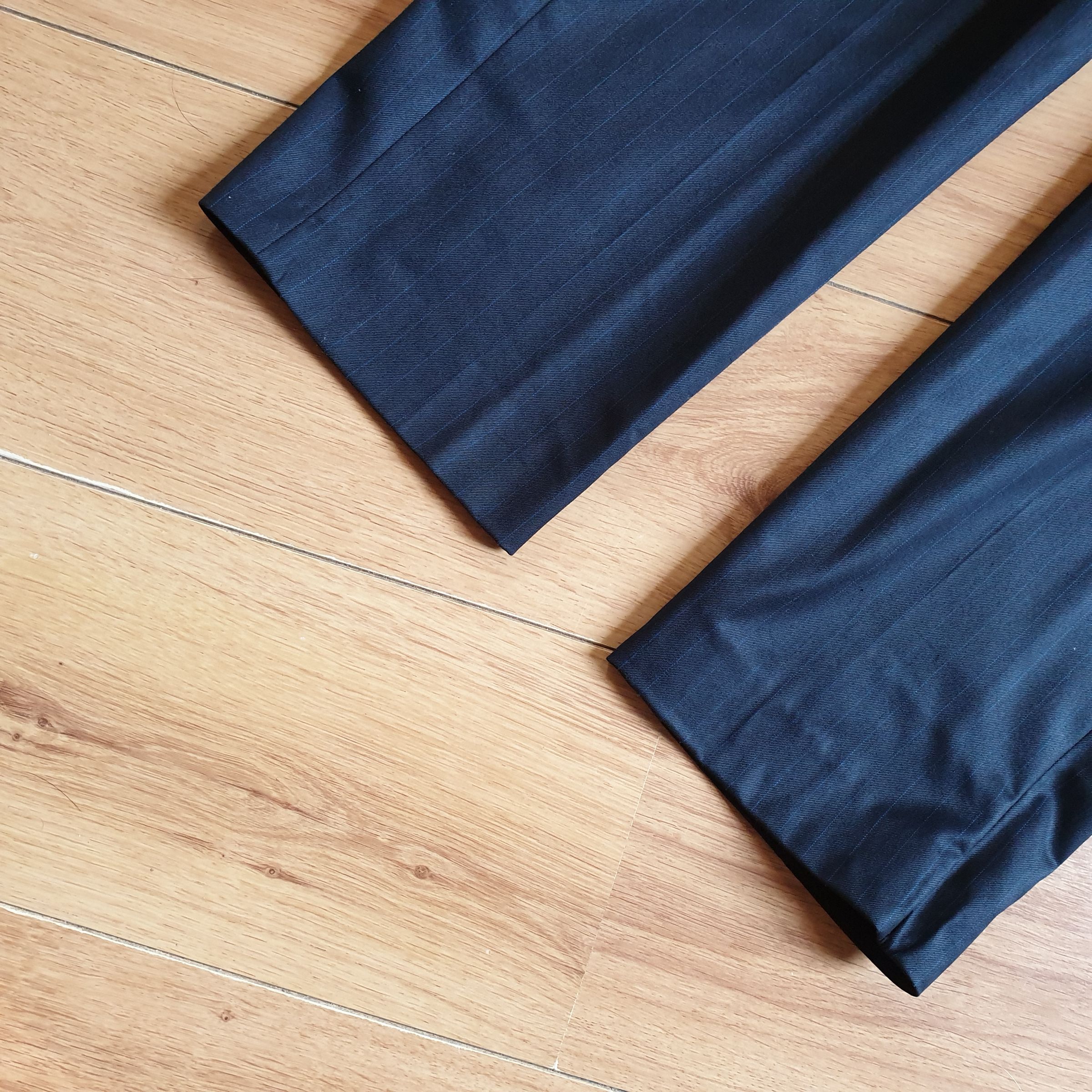 How to Use Hemming Tape (Wonderweb/Wundaweb) on Trousers 5 Steps
