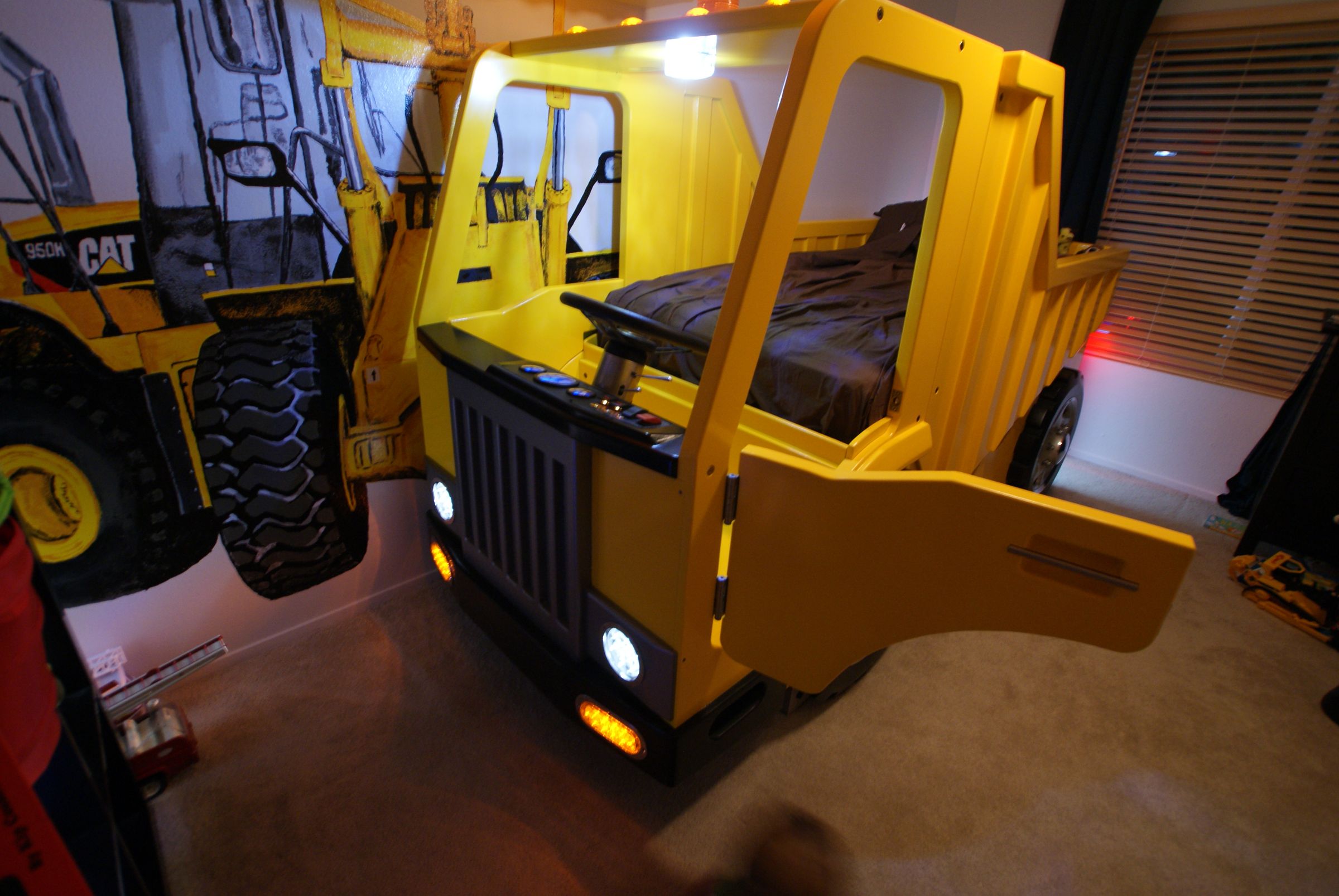 Building a Dump Truck Bed With Front Loader Book Shelf 7 Steps (with