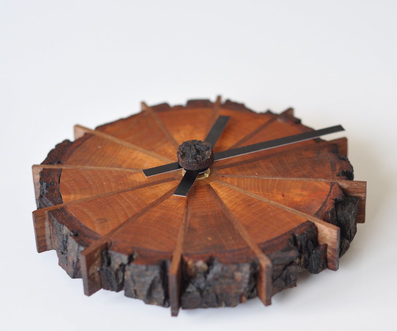 a natural edge shop clock DIY Project DIY Project Image