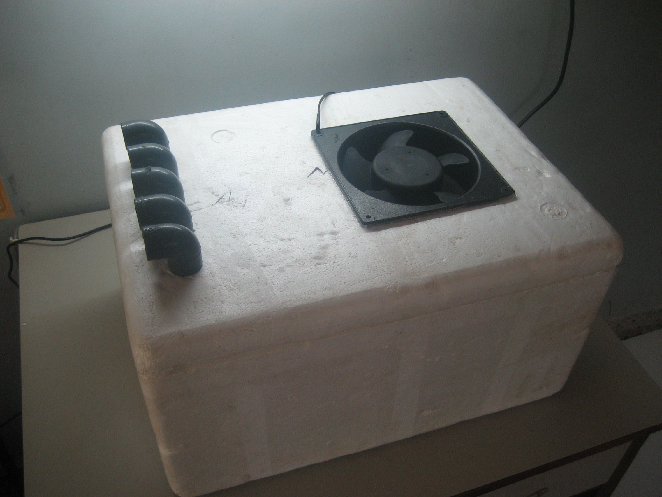 Simple Cheap Ice Box Air Conditioner 5 Steps Instructables