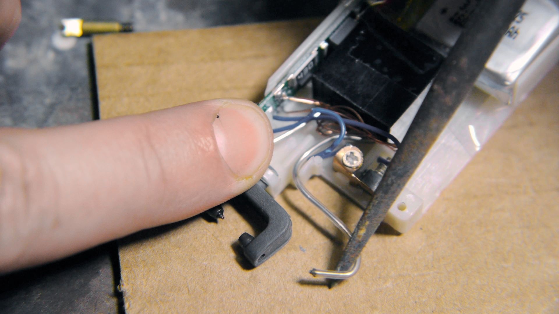 Plasma Cutter From an Arc Lighter 6 Steps (with Pictures) Instructables