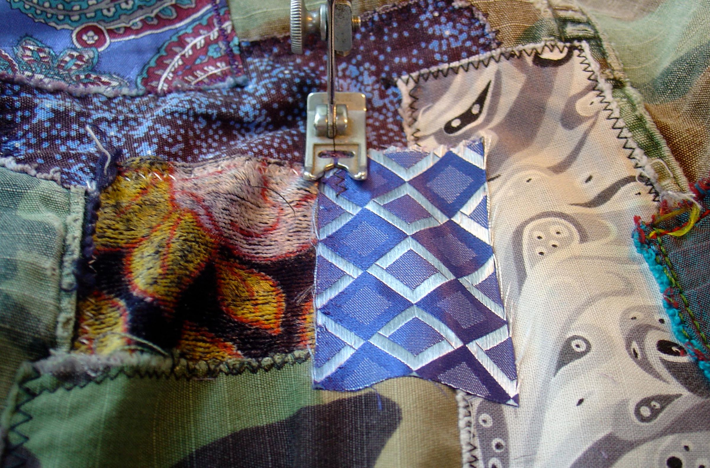How to Patch Your Clothes 6 Steps (with Pictures) Instructables