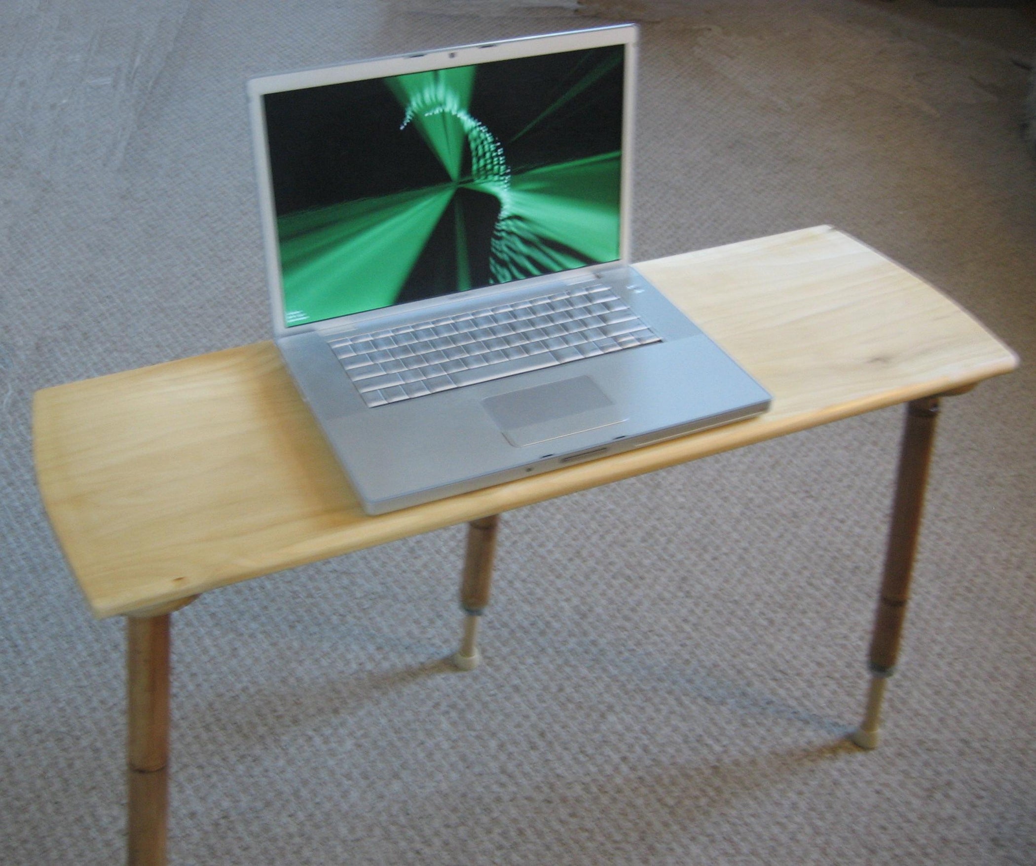 Tiny Table an Adjustable Keyboard Tray 14 Steps (with Pictures