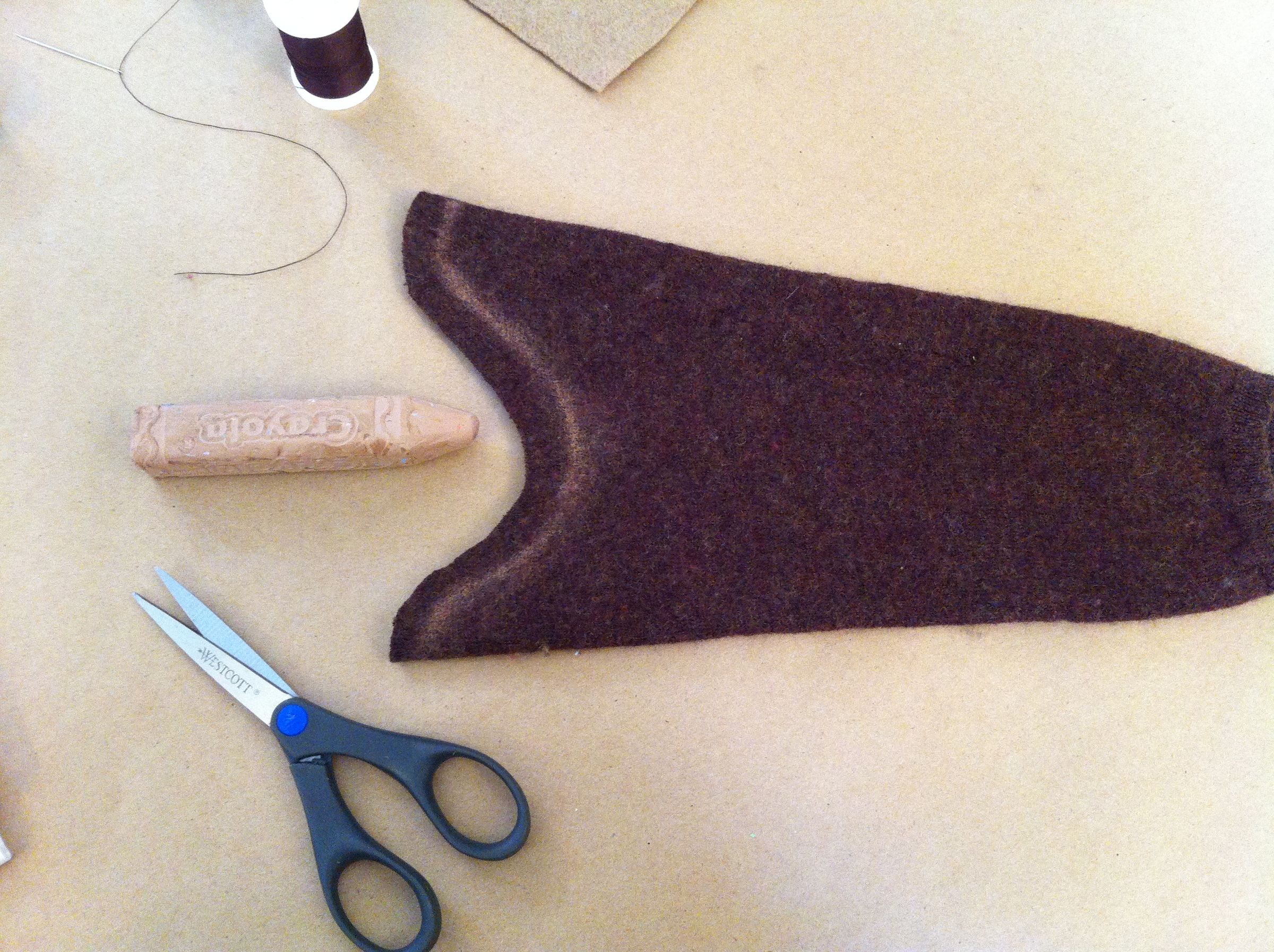Simple Sweater Puppet 6 Steps Instructables