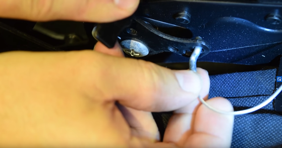 How to Fix a Recliner Footrest : 5 Steps - Instructables